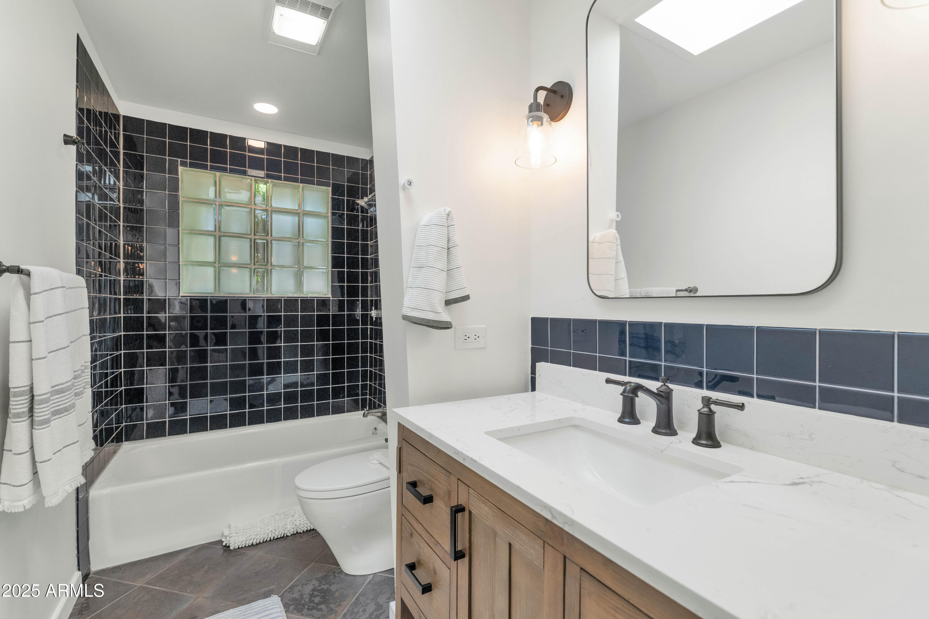 4222 N 34TH Place