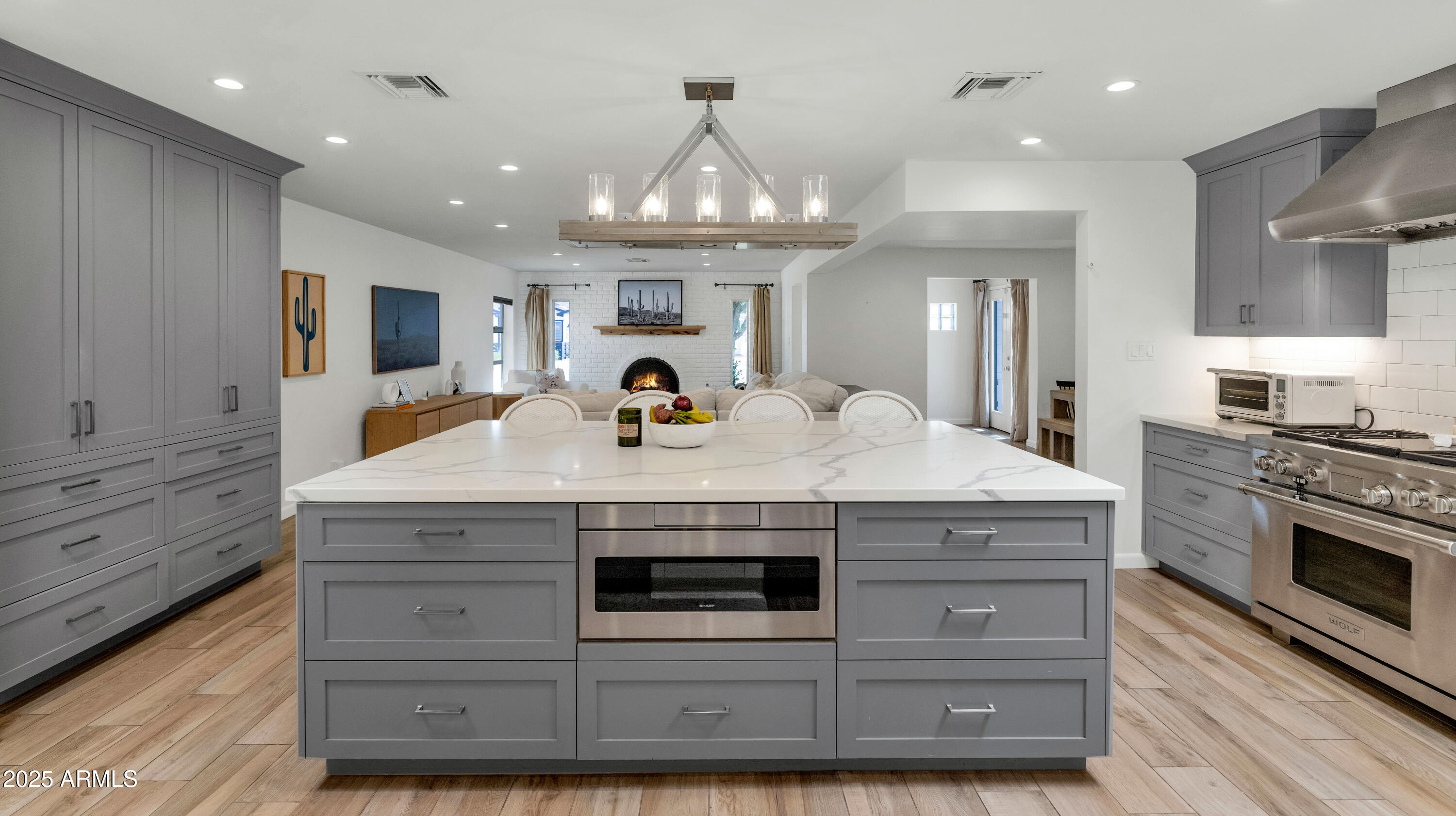 4222 N 34TH Place