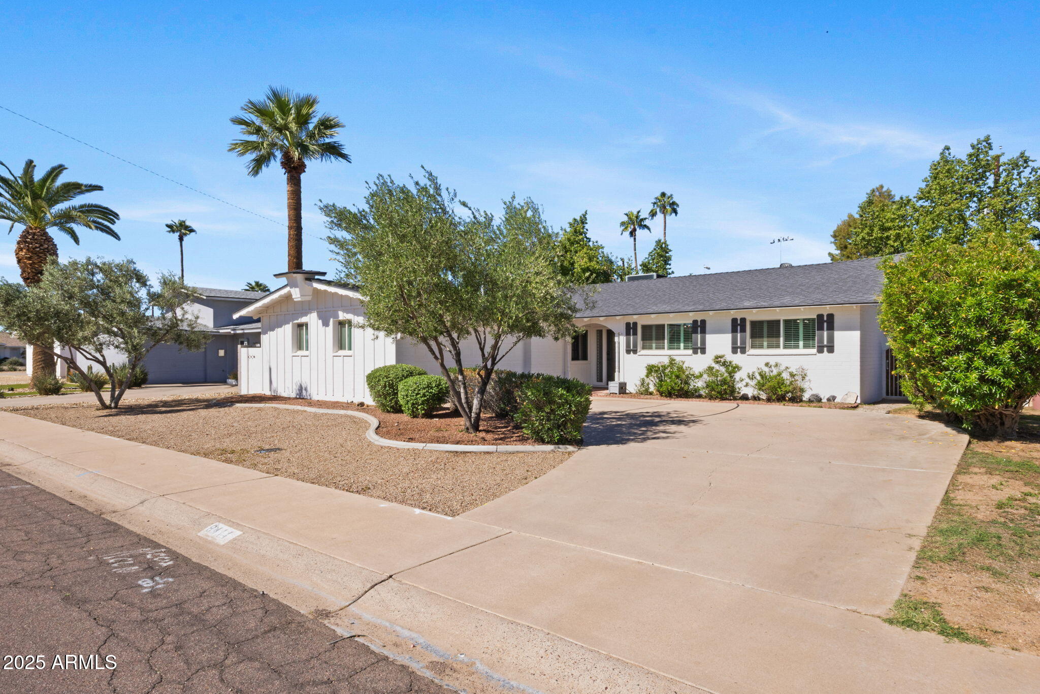 8414 E SAGE Drive
