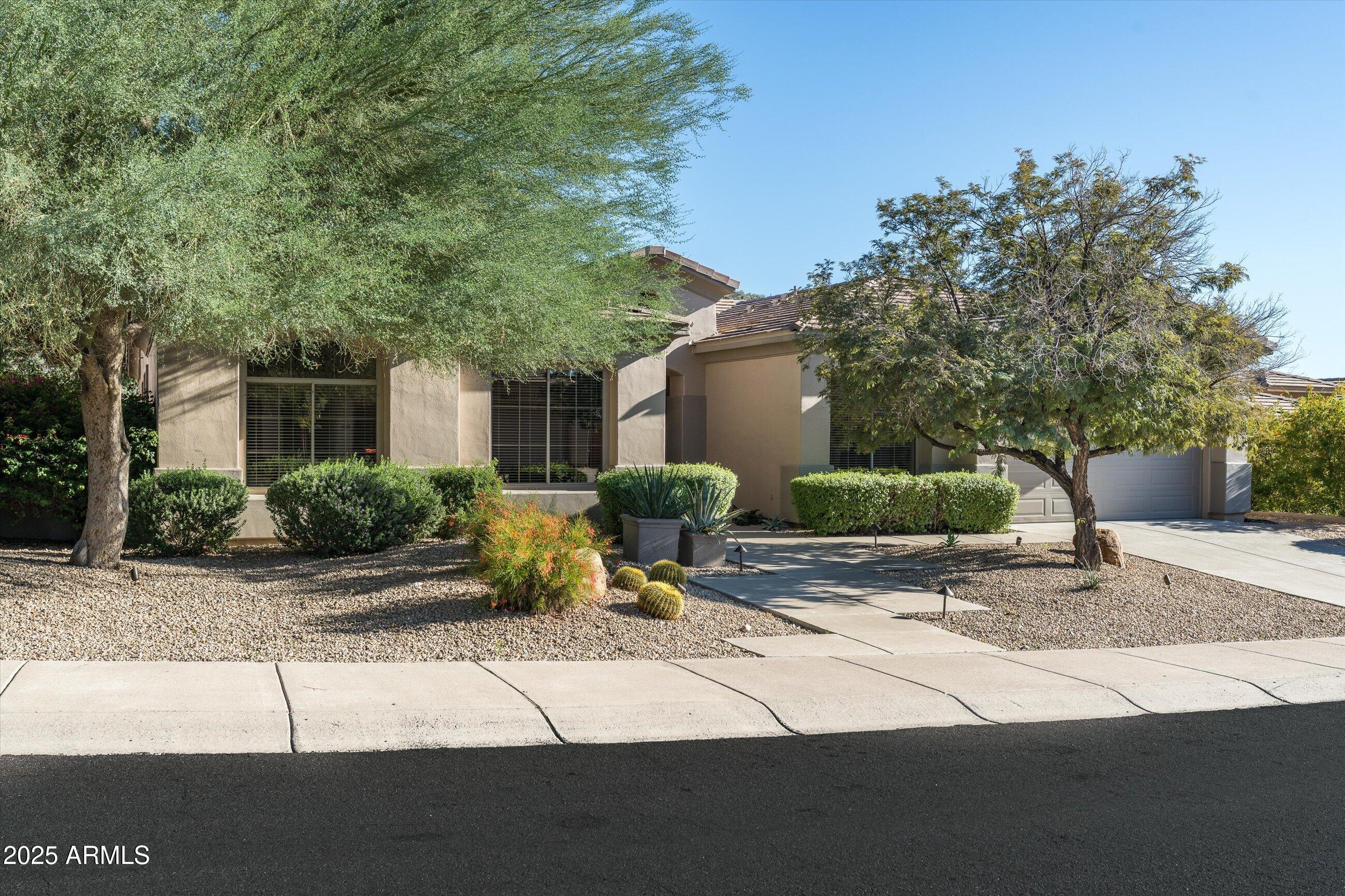 11115 E WINCHCOMB Drive