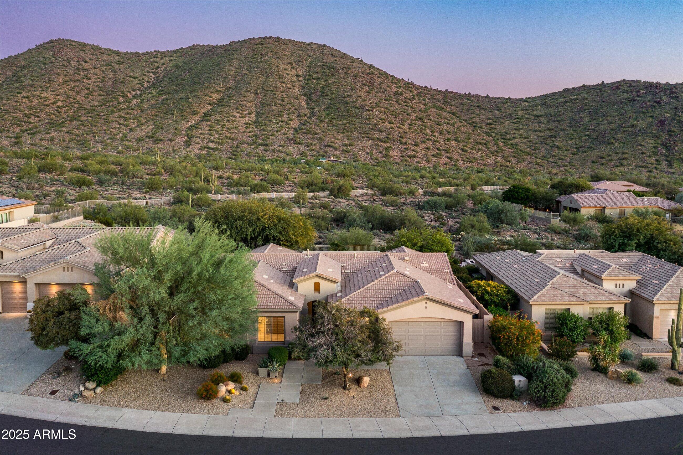 11115 E WINCHCOMB Drive