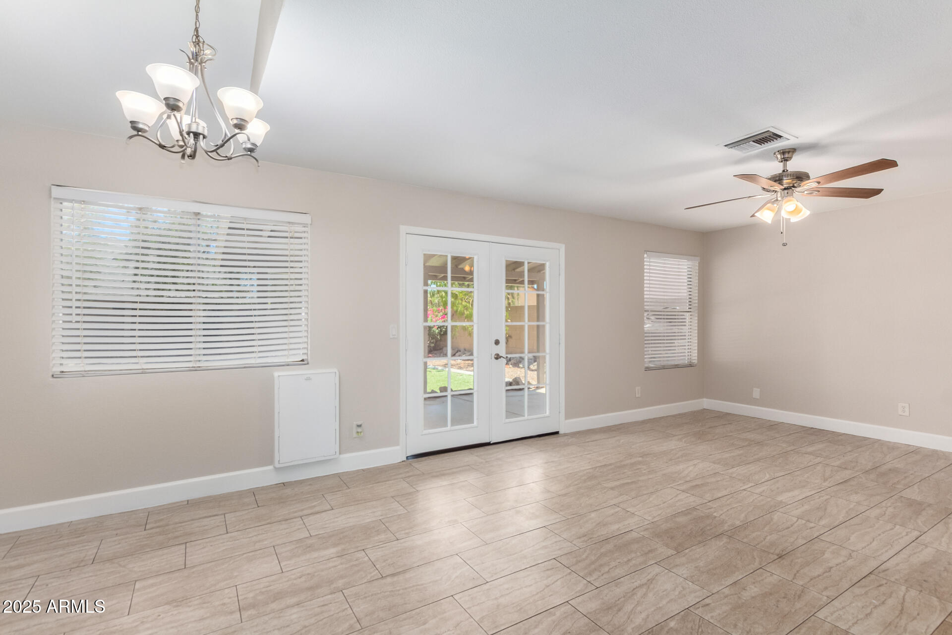 3841 W ELGIN Street