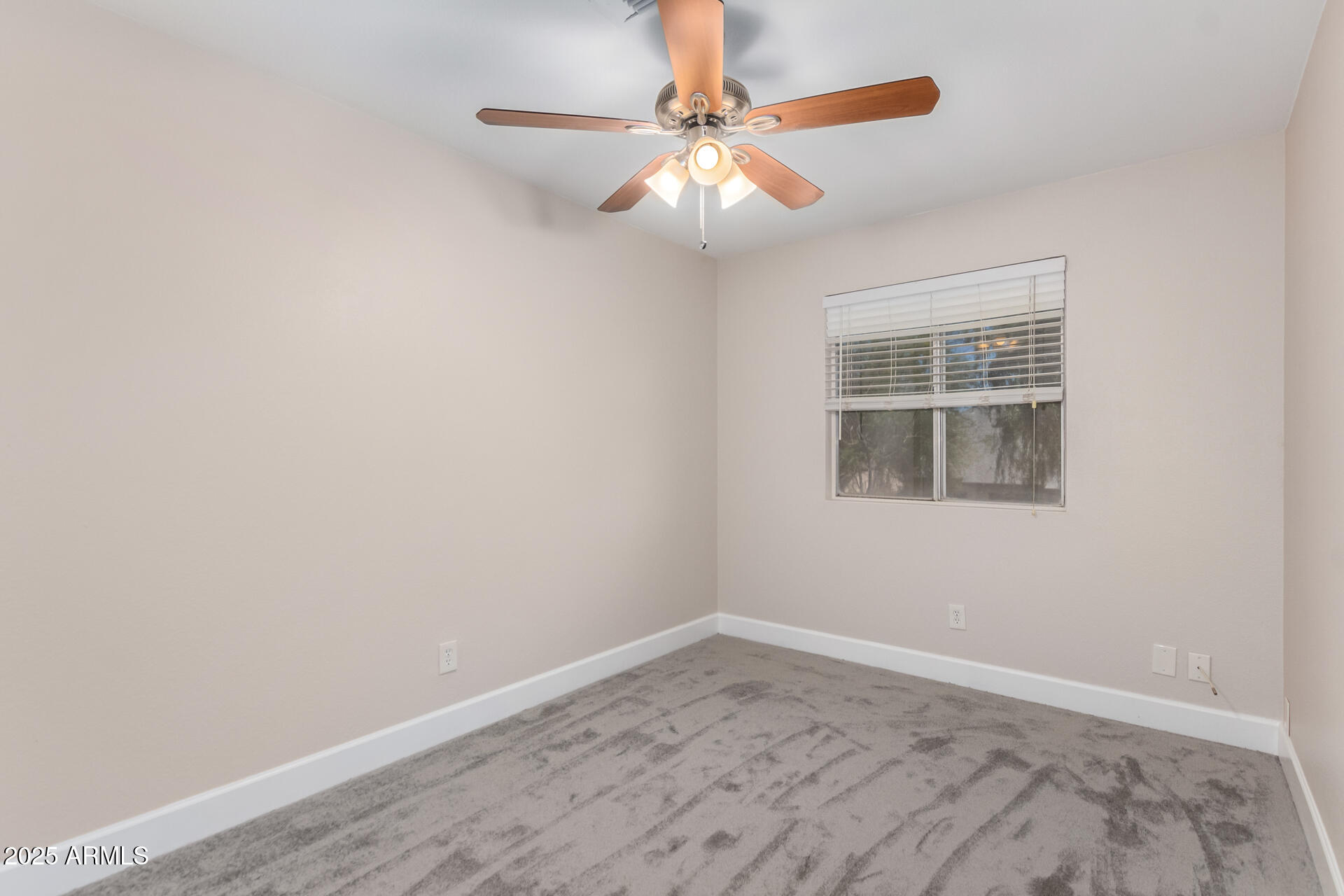 3841 W ELGIN Street