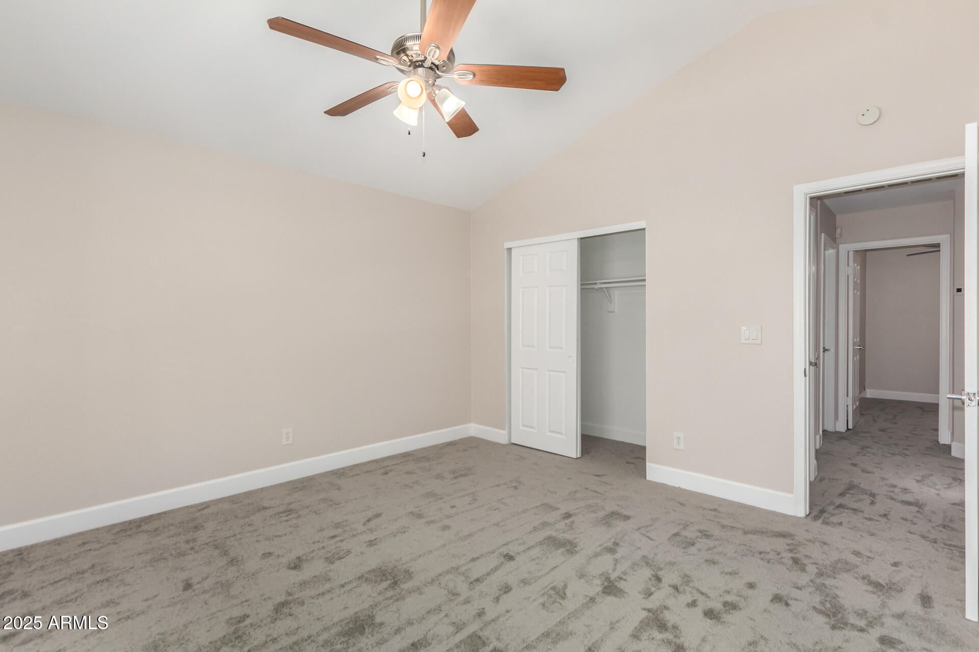 3841 W ELGIN Street