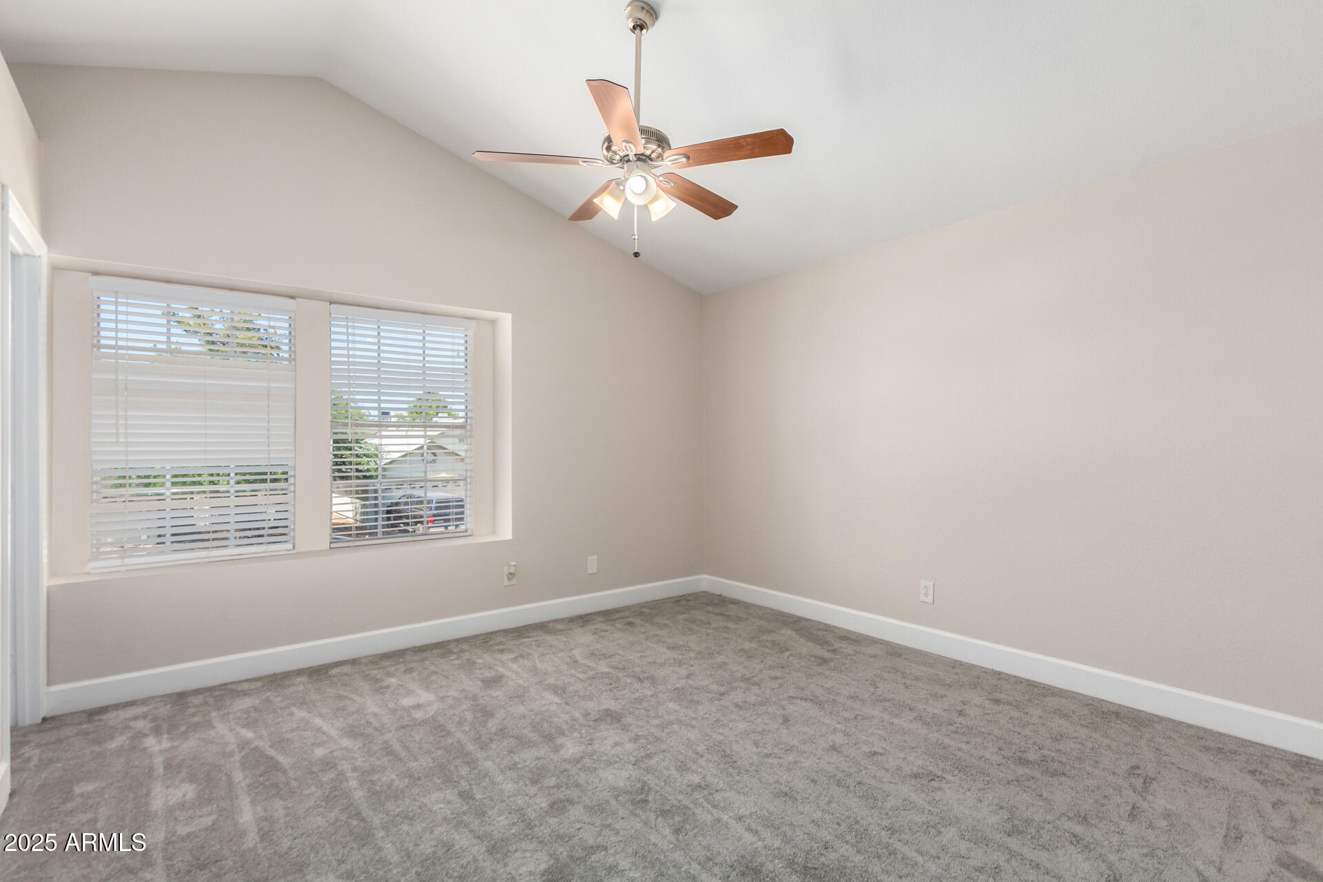 3841 W ELGIN Street