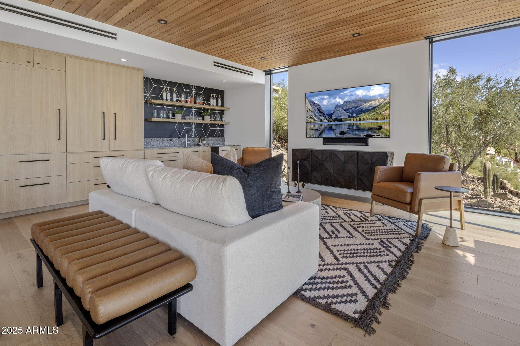 5419 E VALLE VISTA Road