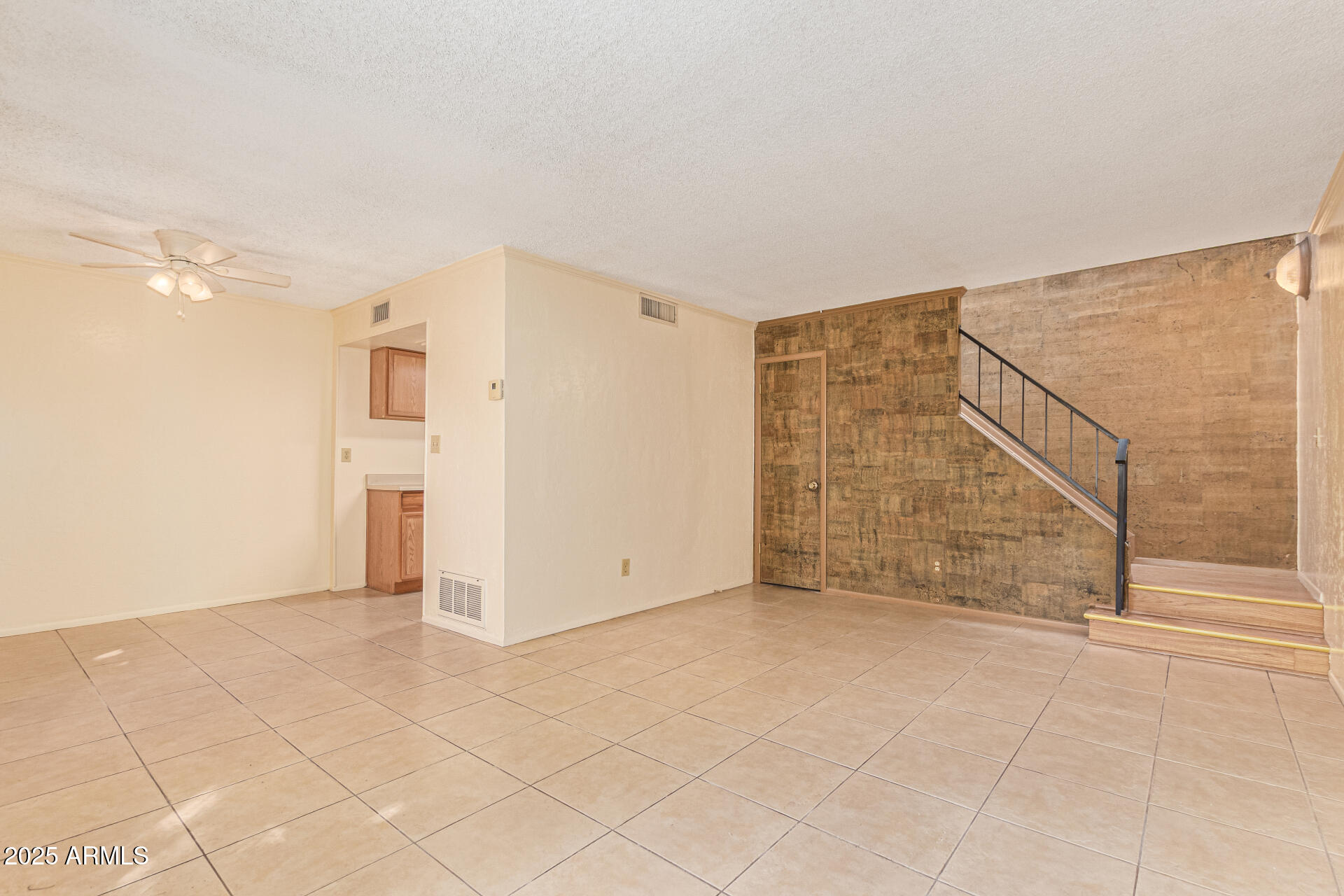 6124 N 79TH Street