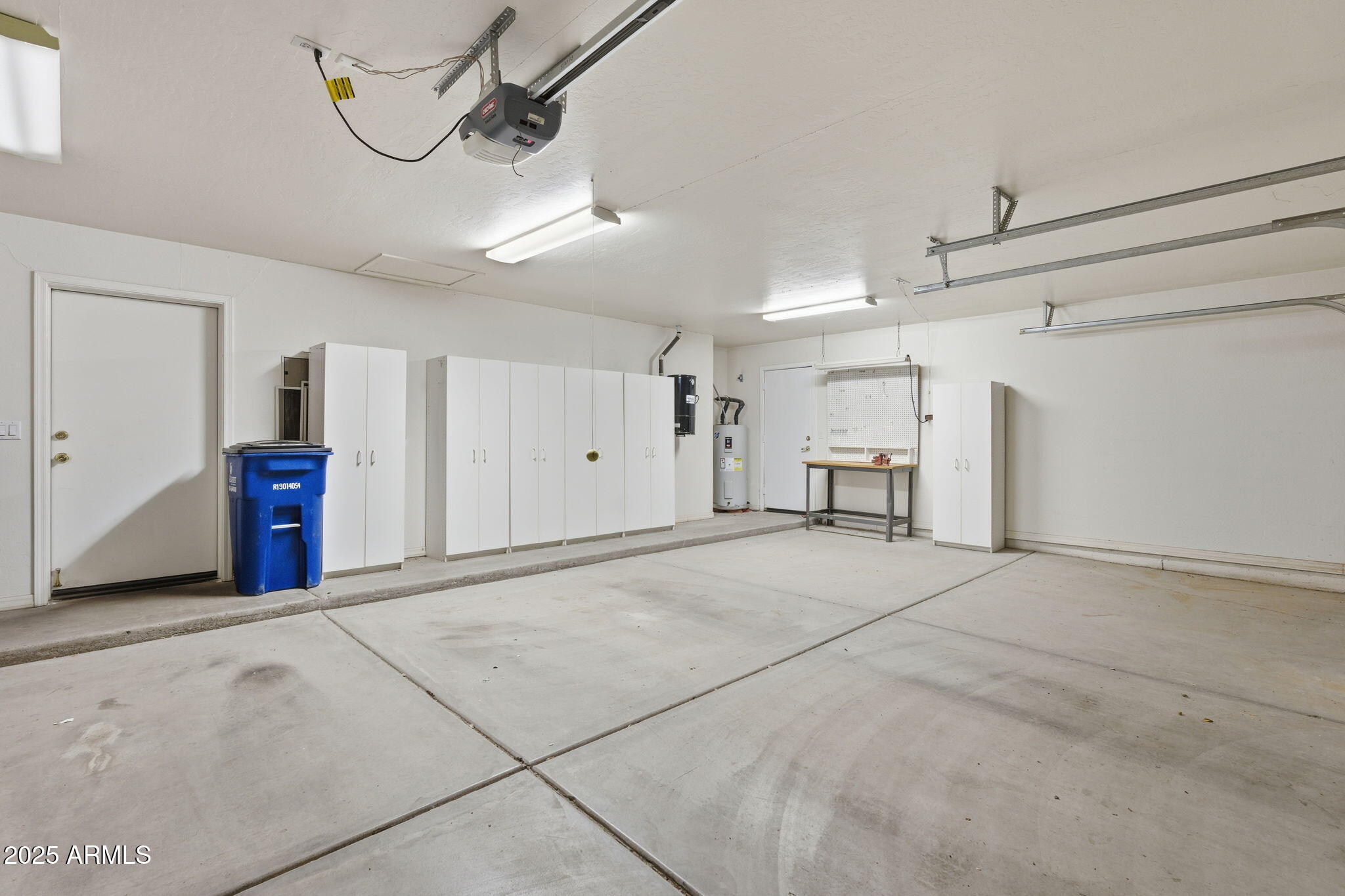2011 E CLIPPER Lane