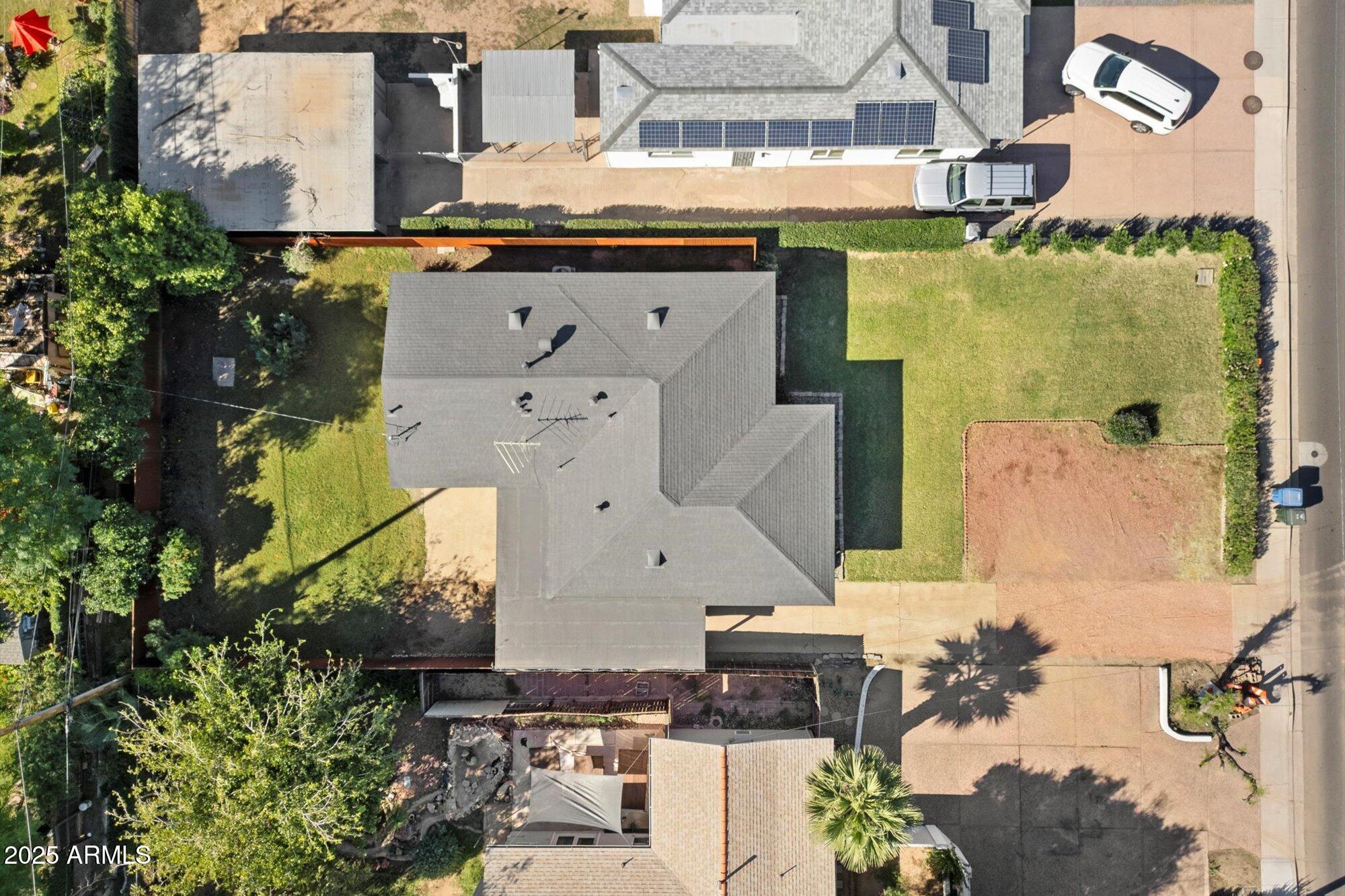 1405 E OSBORN Road