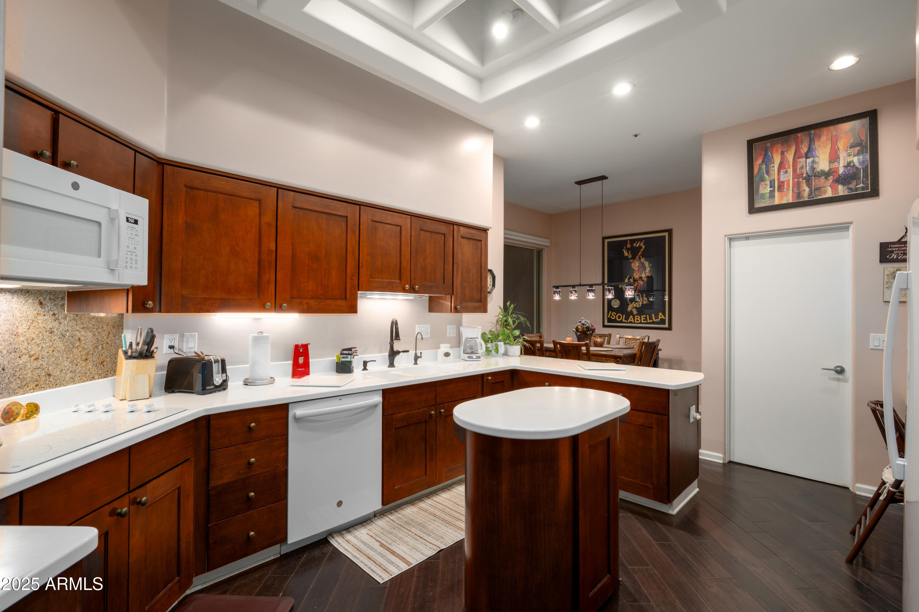 6711 E CAMELBACK Road 21