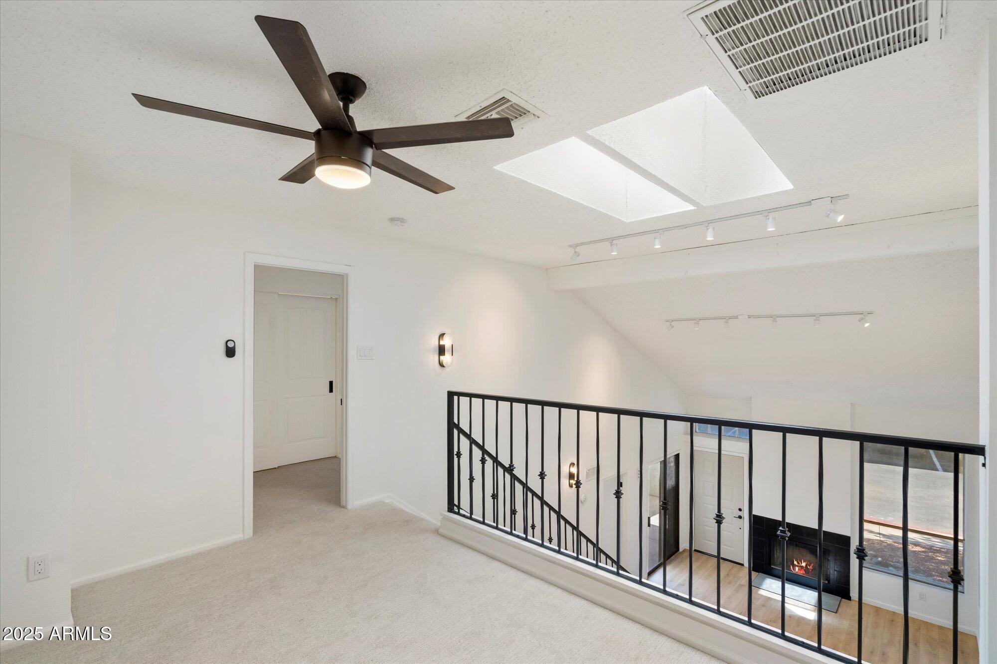 1717 E UNION HILLS Drive 1030