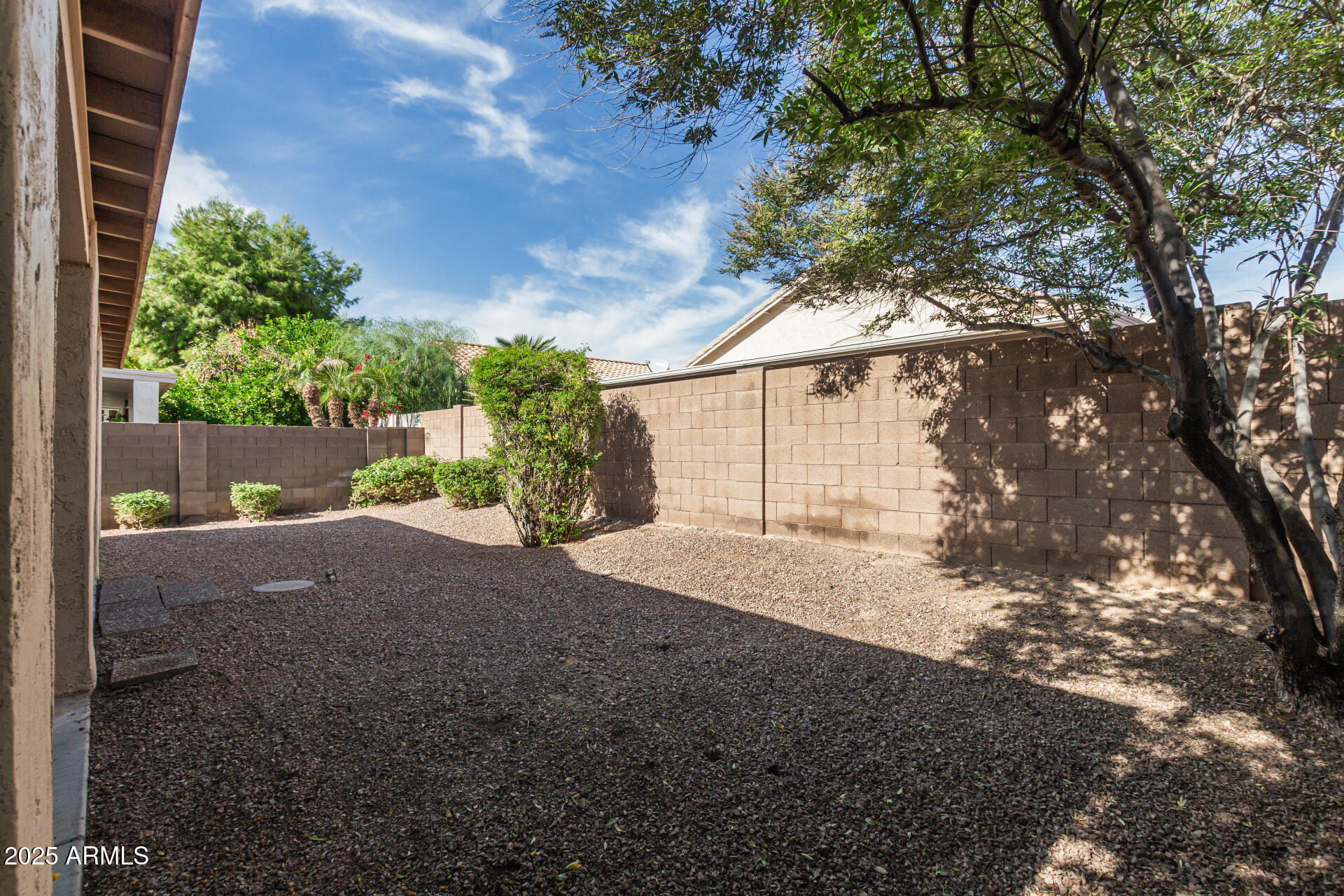 17632 W ARCADIA Drive
