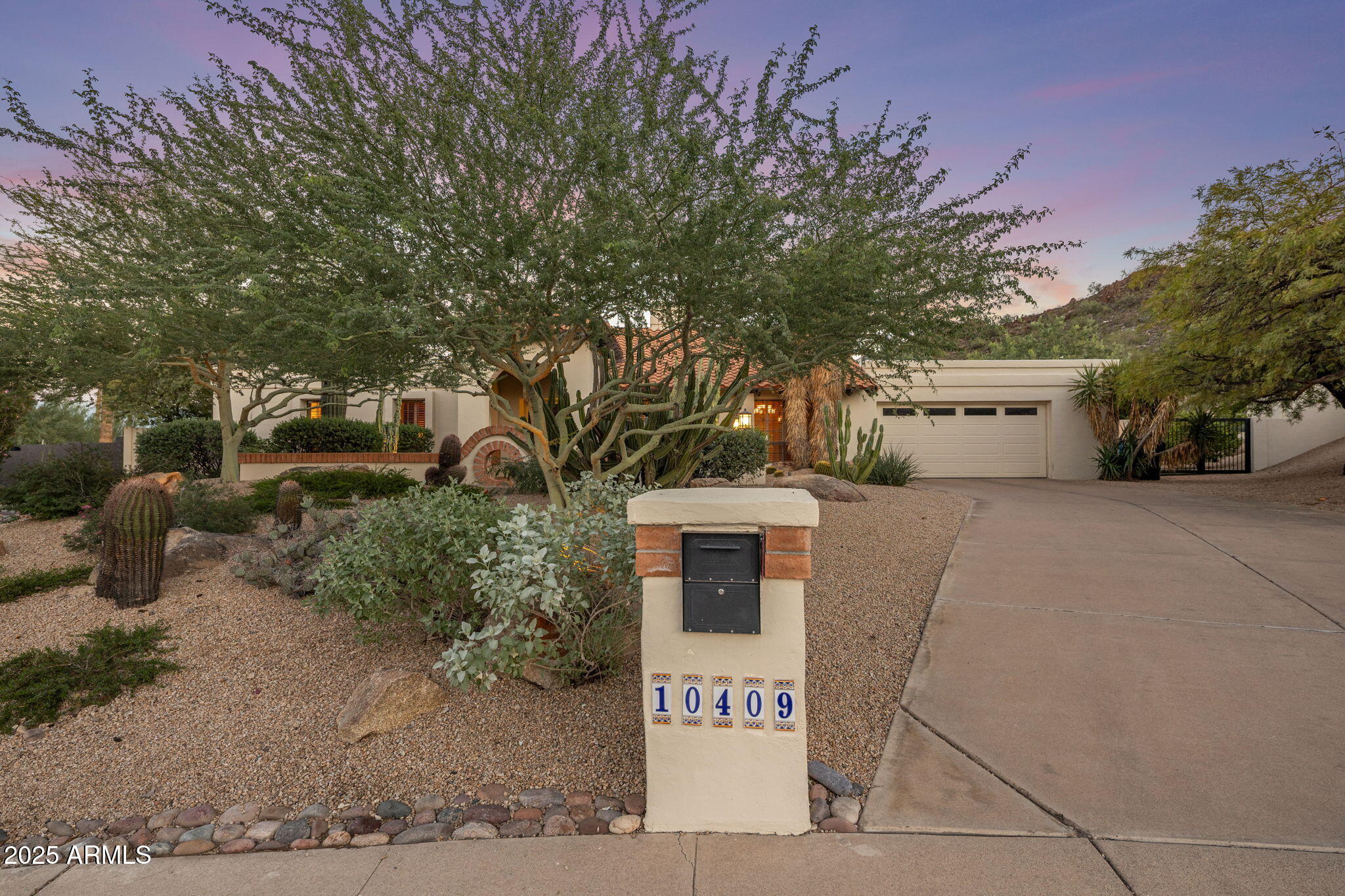 10409 N 22nd Place