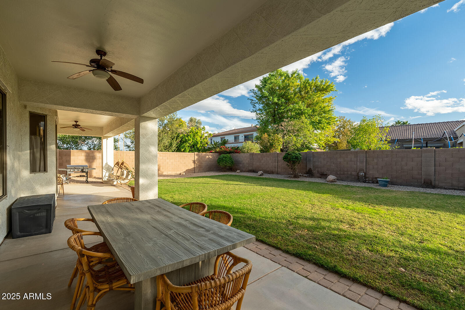 21125 E TWIN ACRES Drive