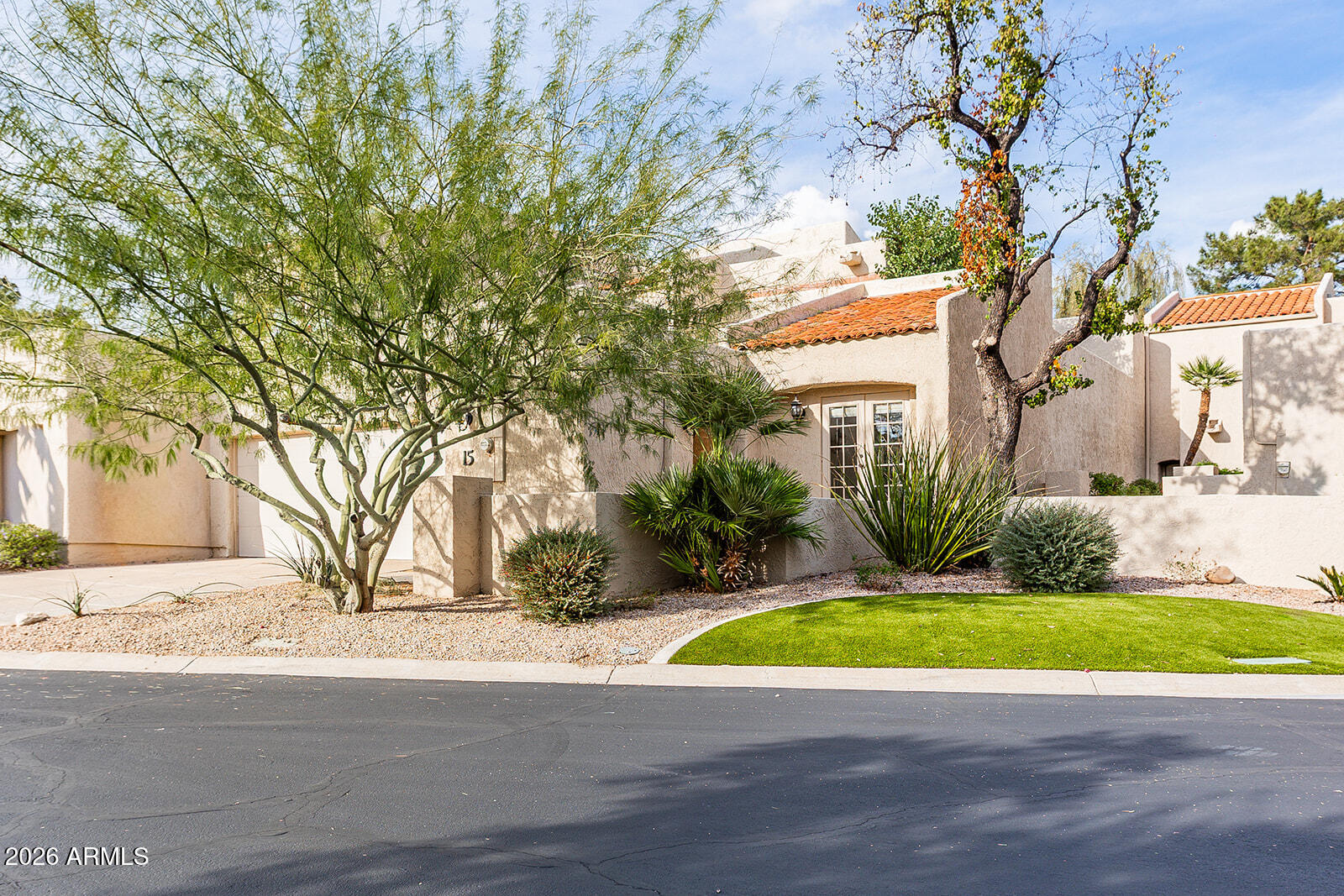 2626 E ARIZONA BILTMORE Circle 15