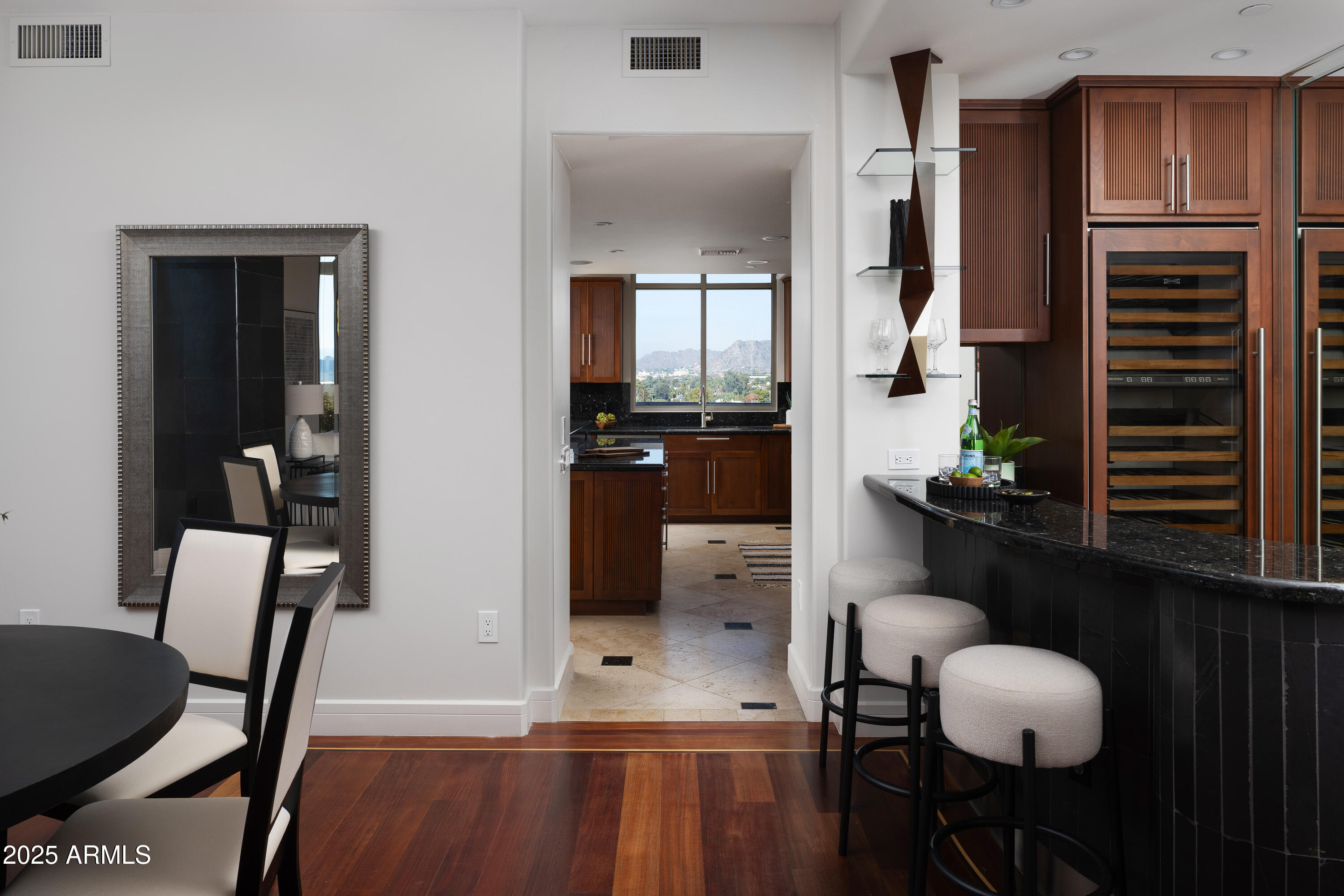 2402 E ESPLANADE Lane 1001