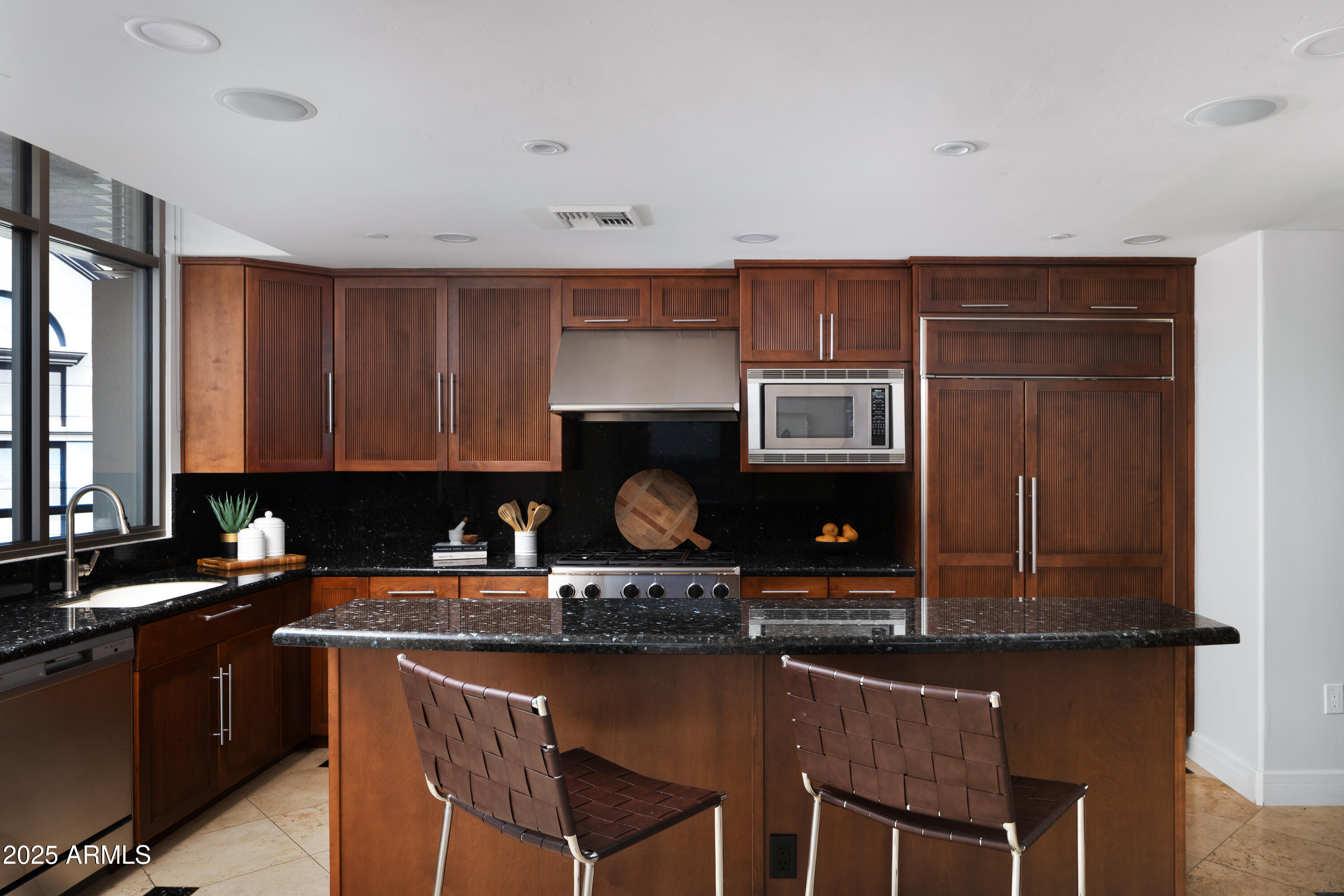 2402 E ESPLANADE Lane 1001
