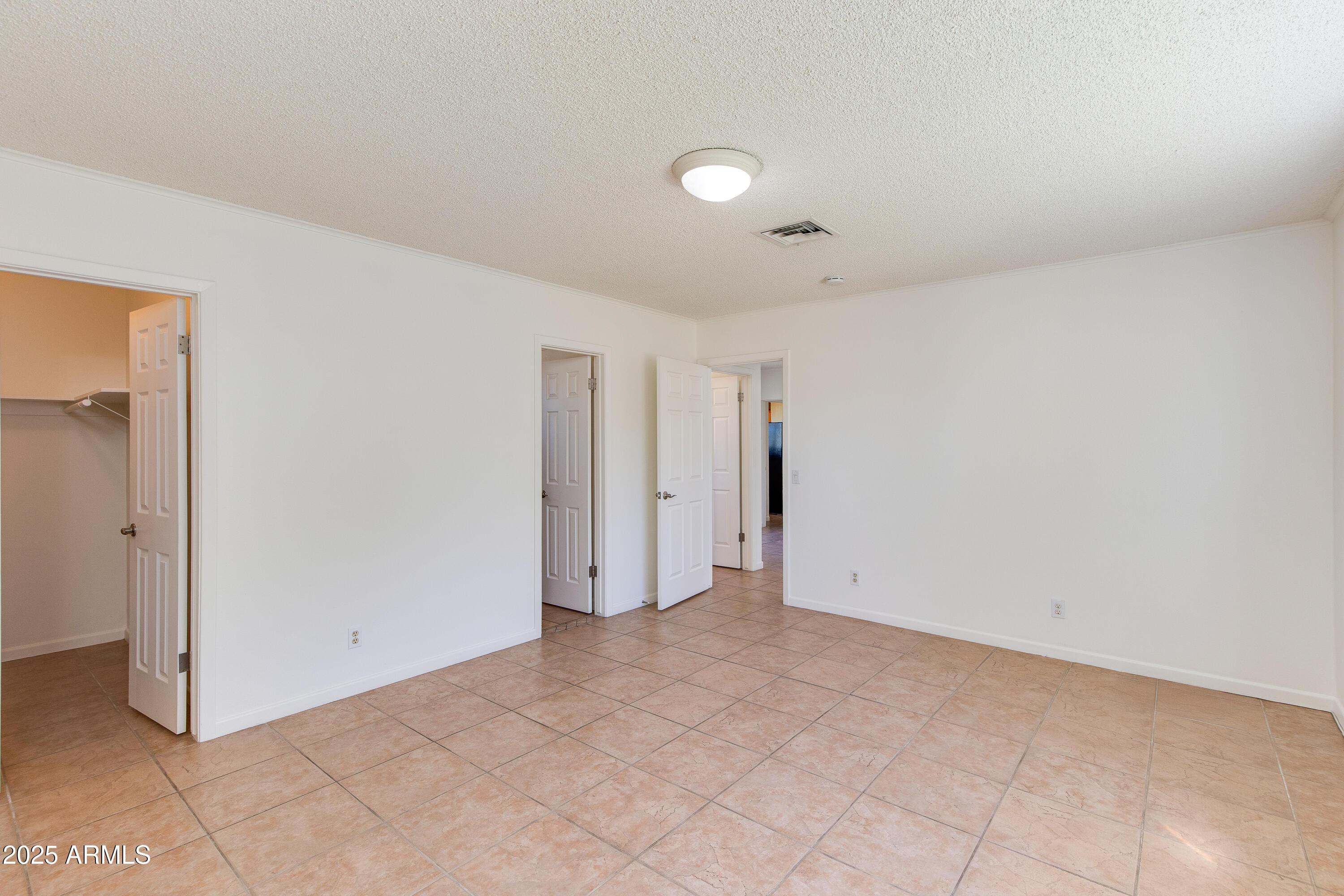 4808 N 29th Place