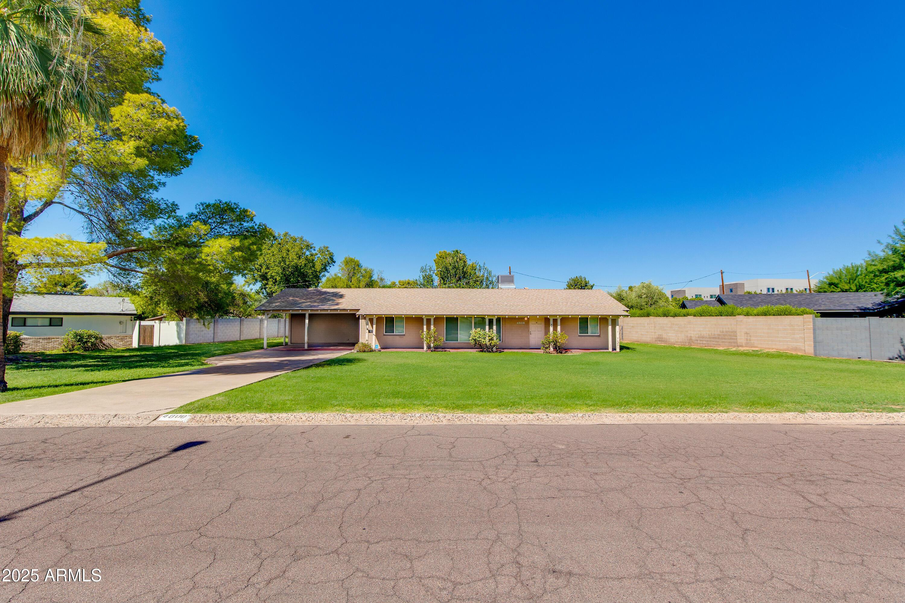 4808 N 29th Place