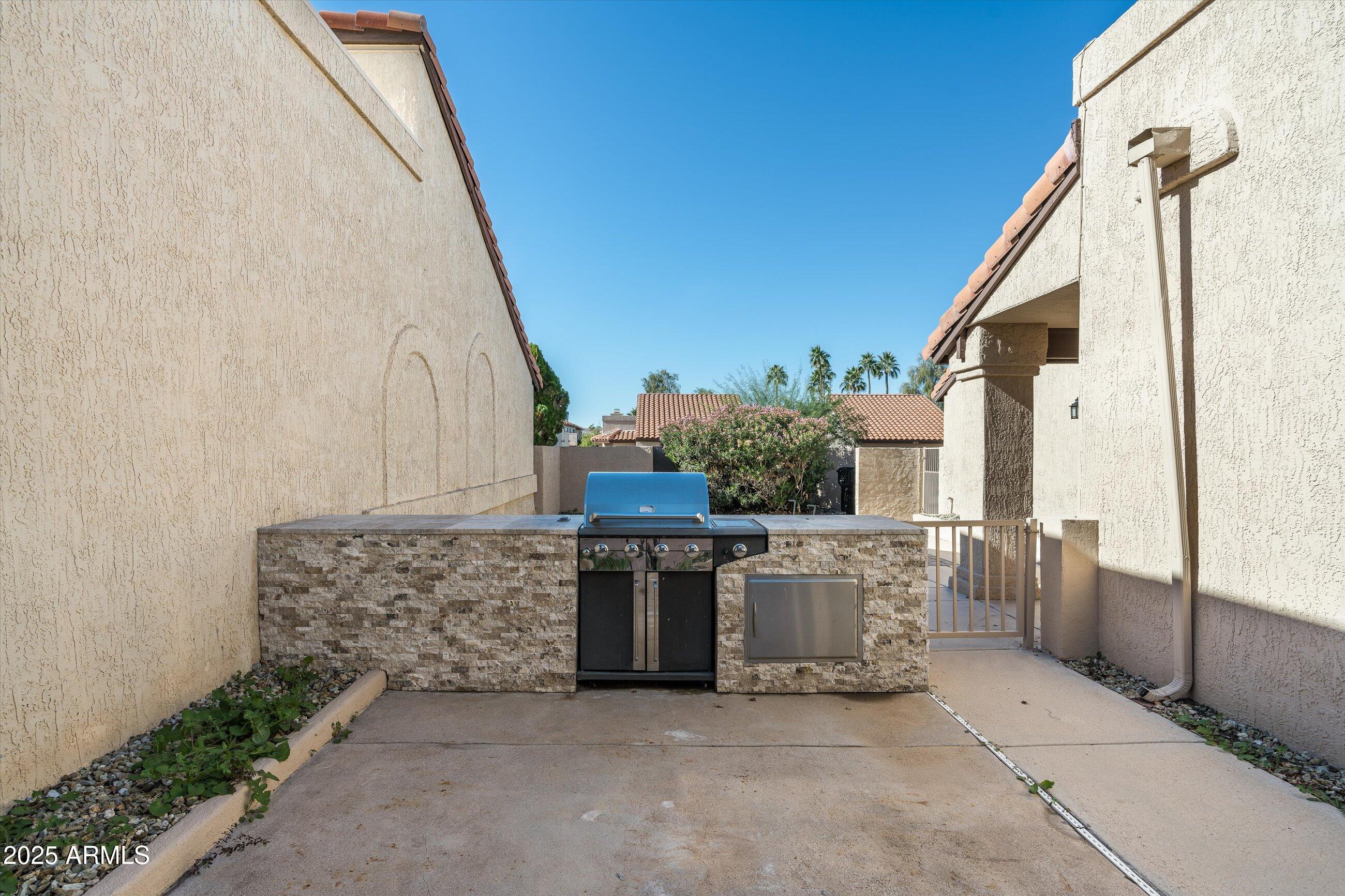 11079 N 109TH Place