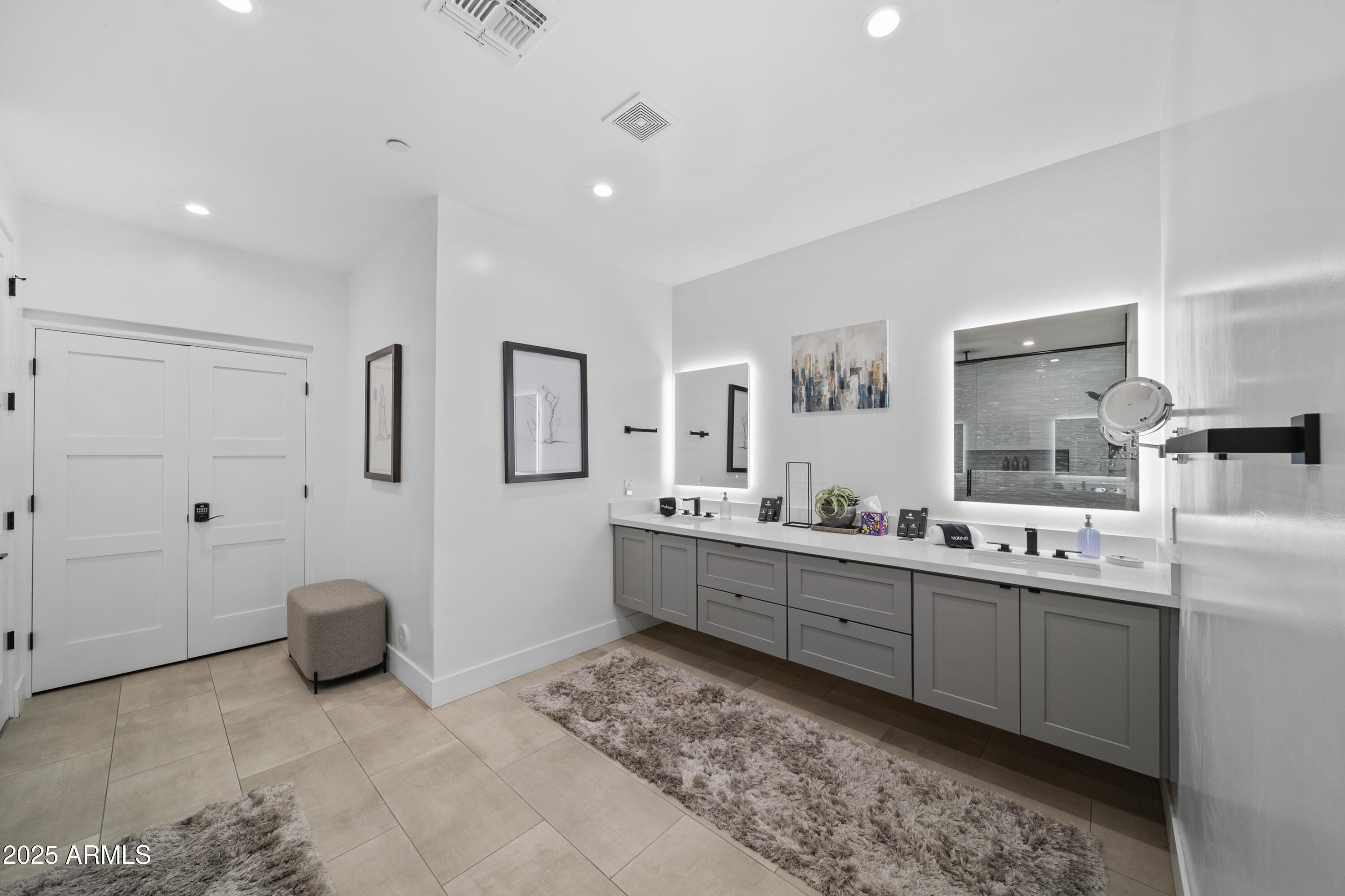 14002 N 67TH Place