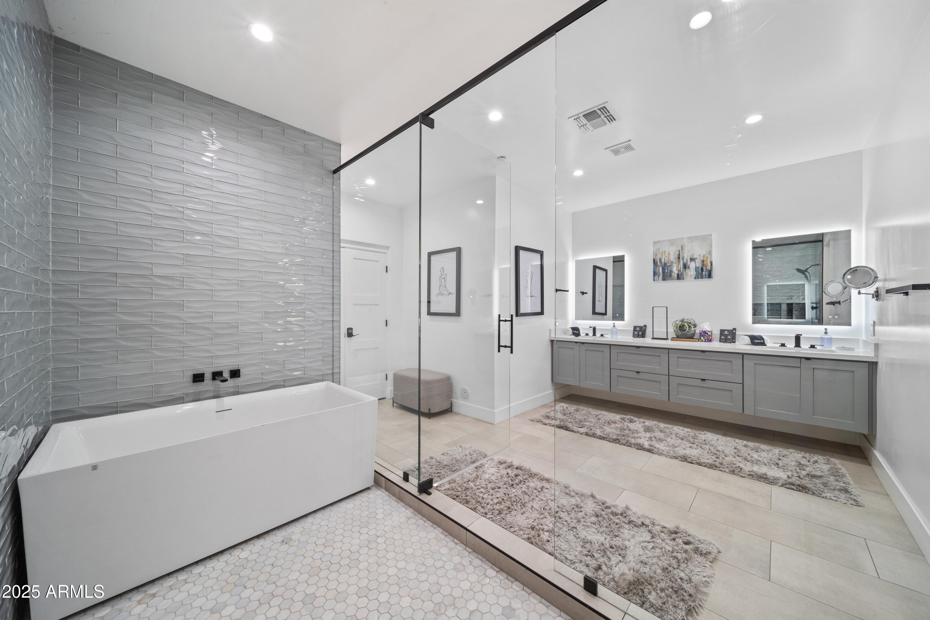14002 N 67TH Place