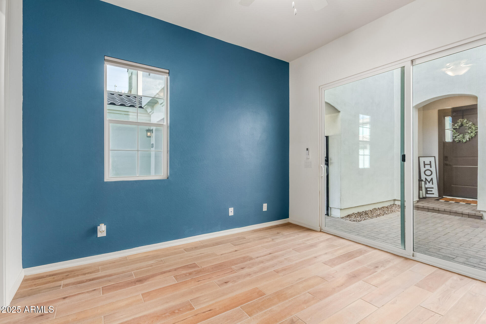 283 E BALSAM Drive