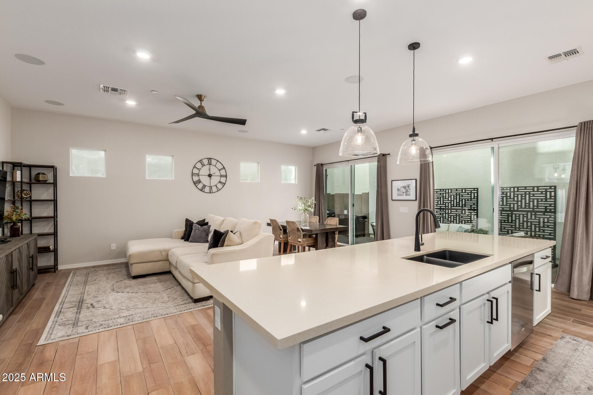 283 E BALSAM Drive