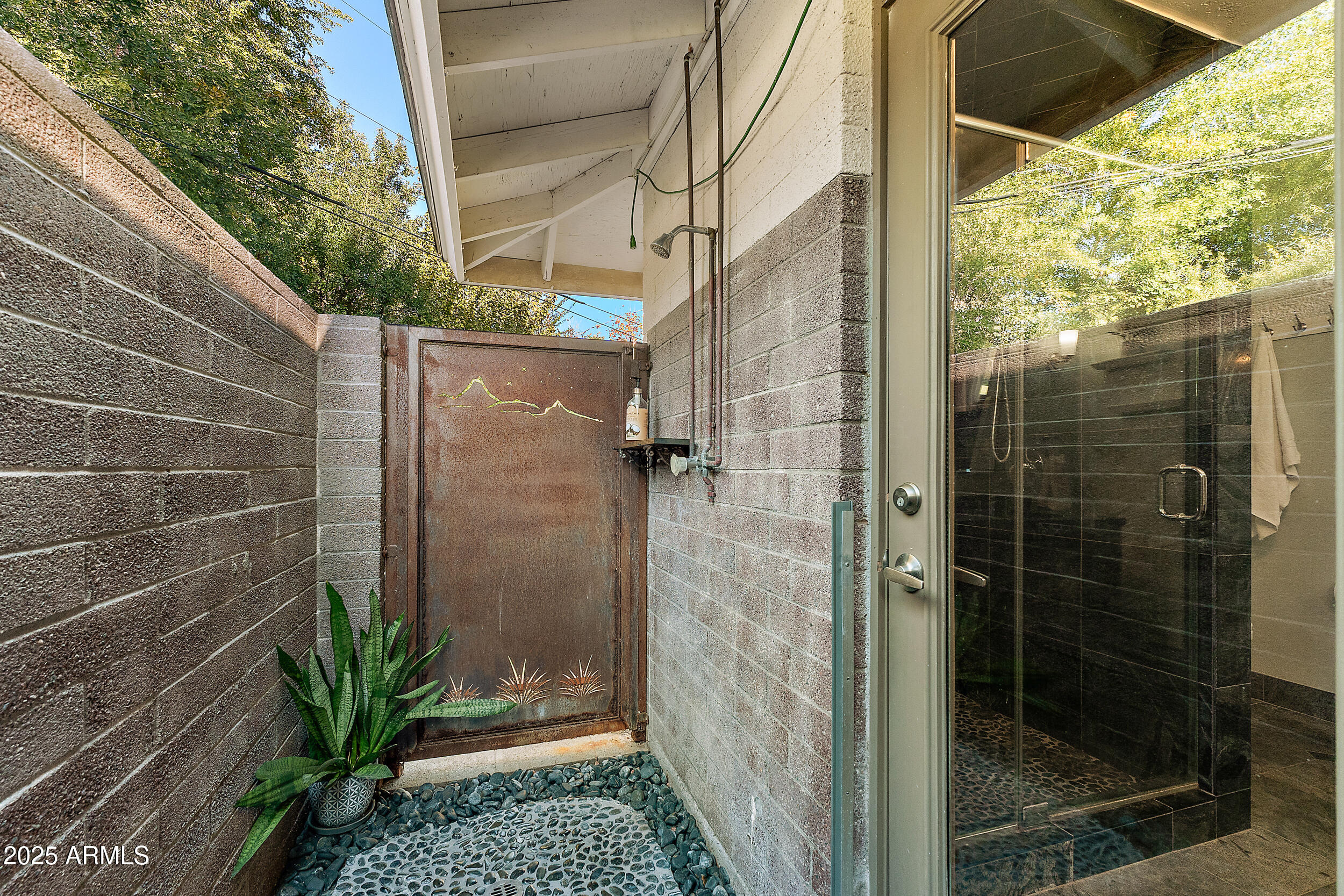 8051 N 14TH Avenue