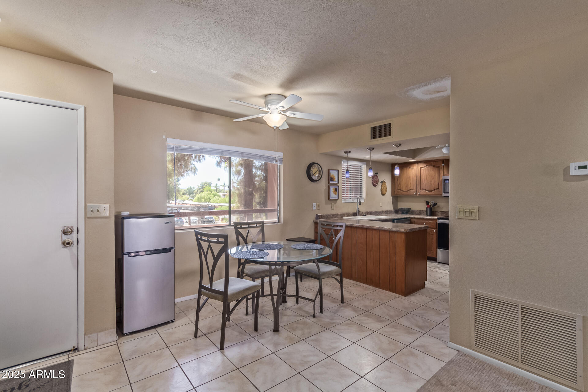 4303 E CACTUS Road 202