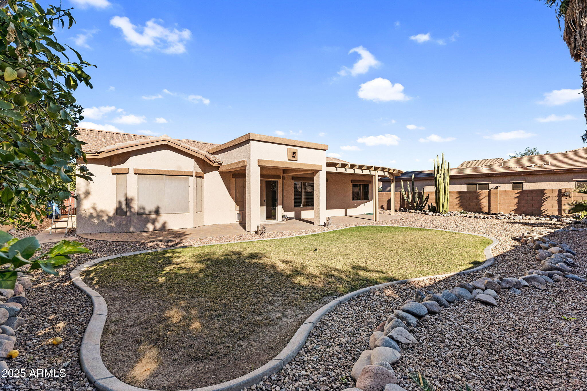 21279 E TWIN ACRES Drive