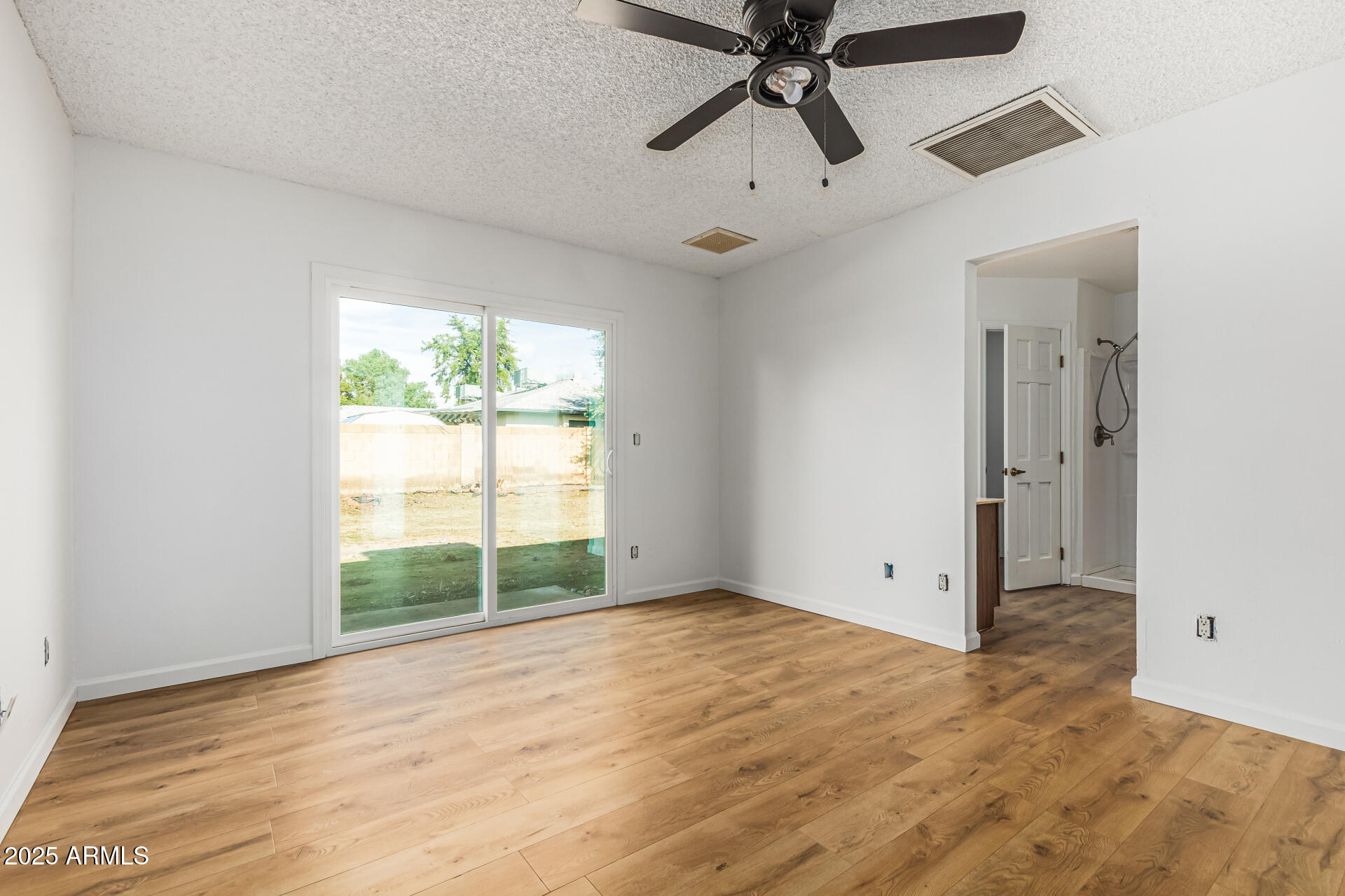 3408 W TOPEKA Drive