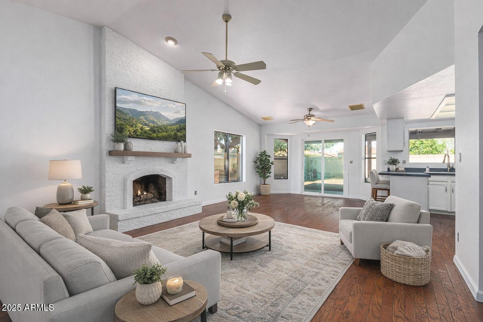 3408 W TOPEKA Drive