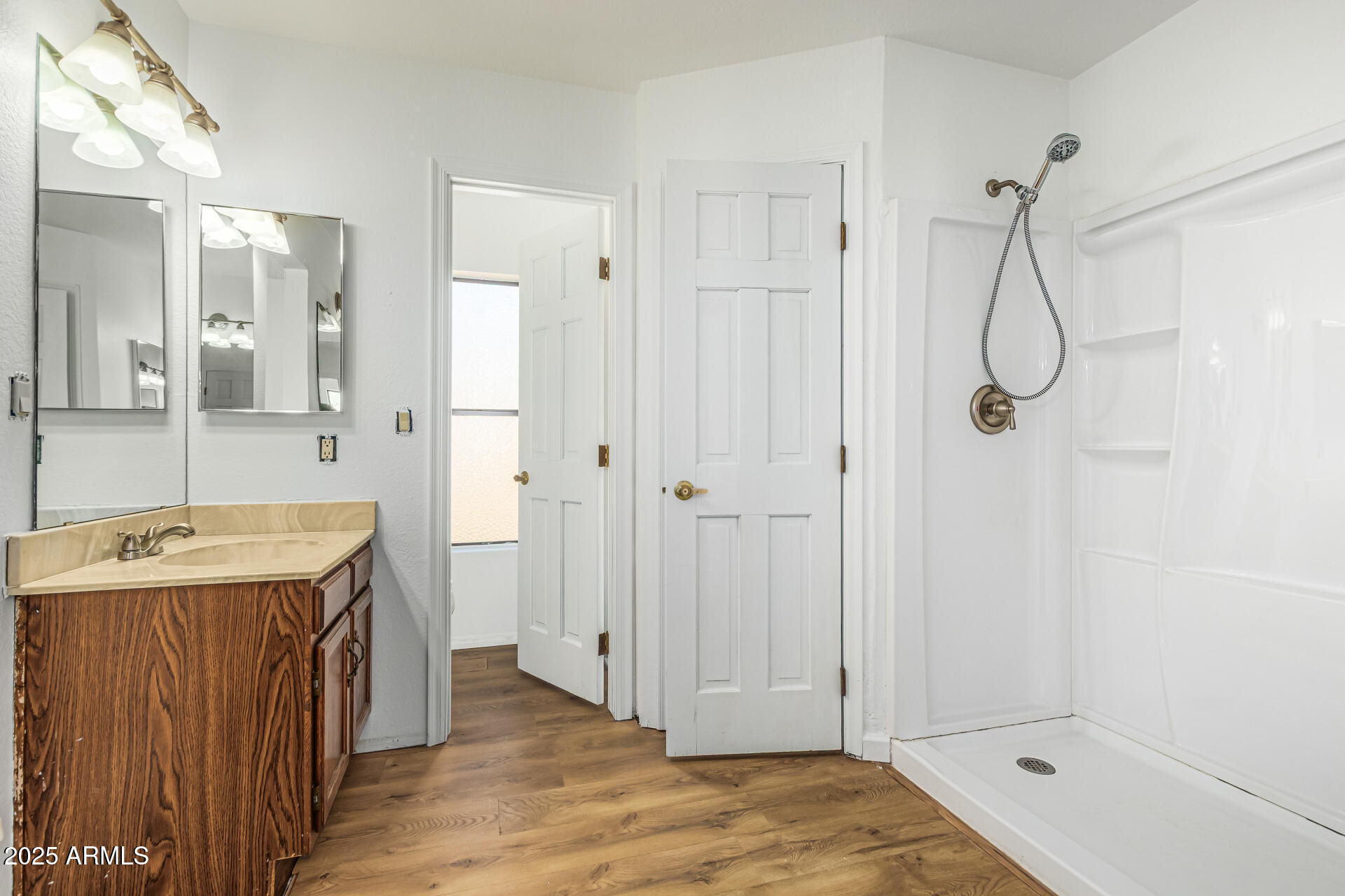 3408 W TOPEKA Drive