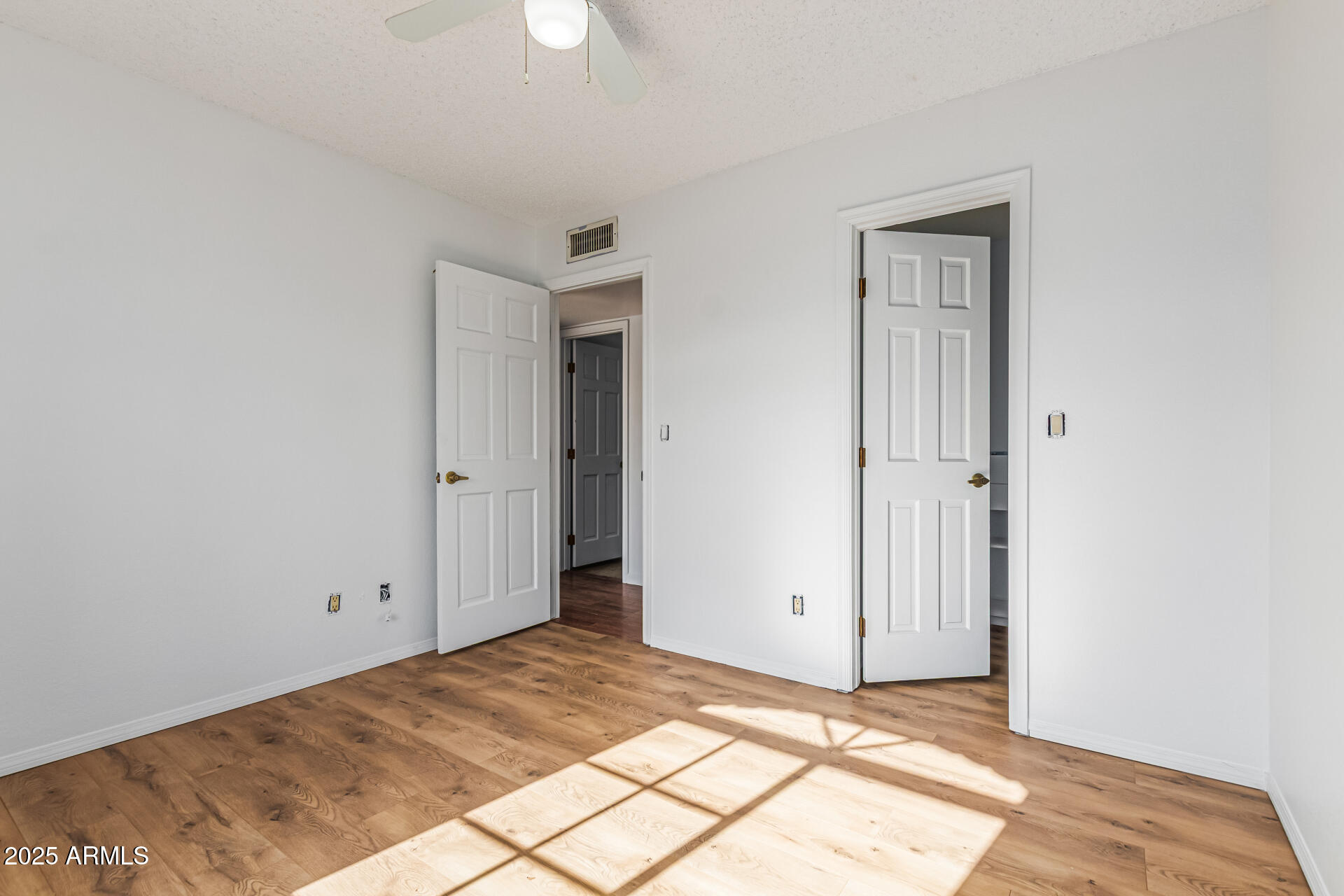 3408 W TOPEKA Drive