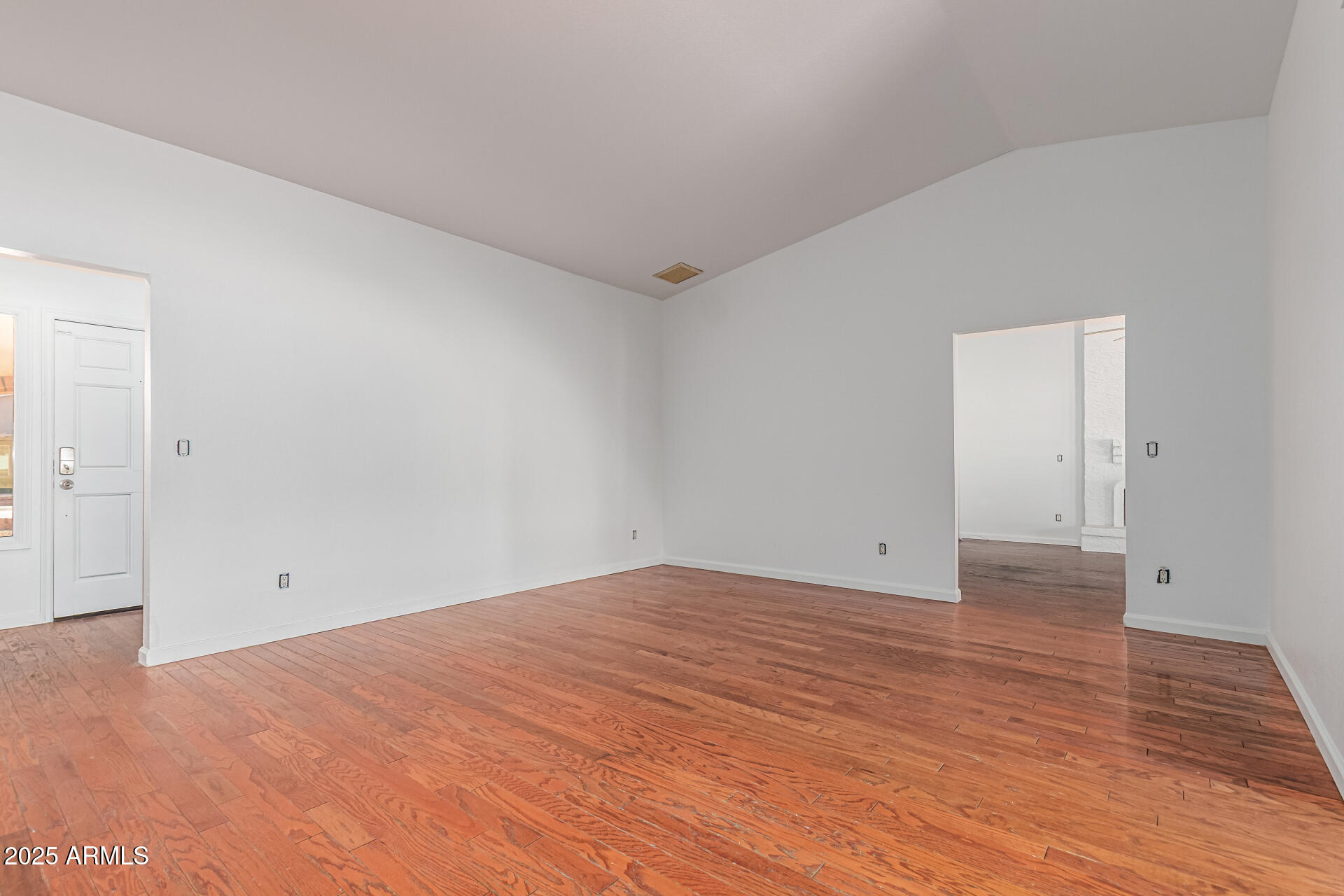 3408 W TOPEKA Drive