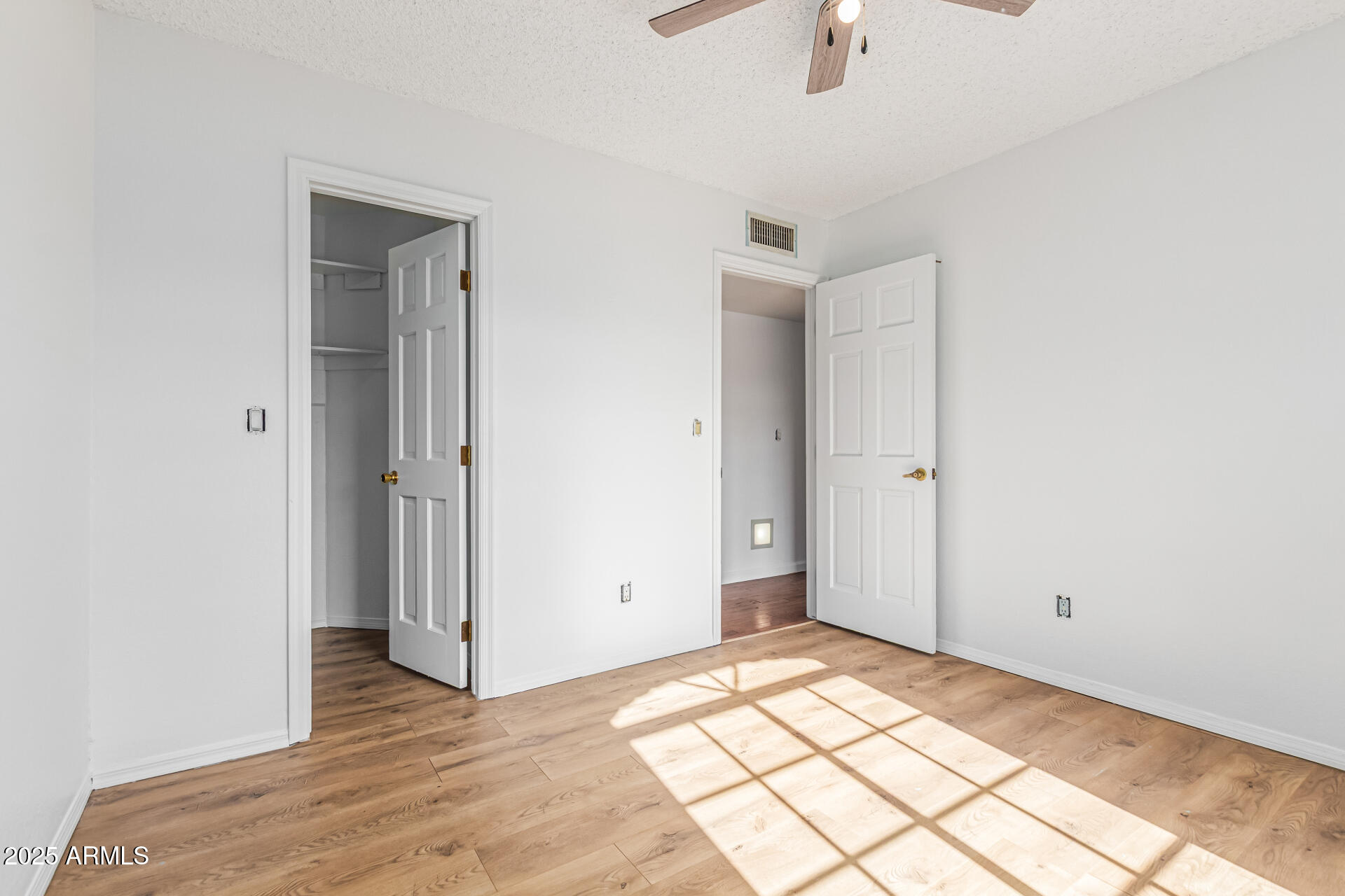 3408 W TOPEKA Drive