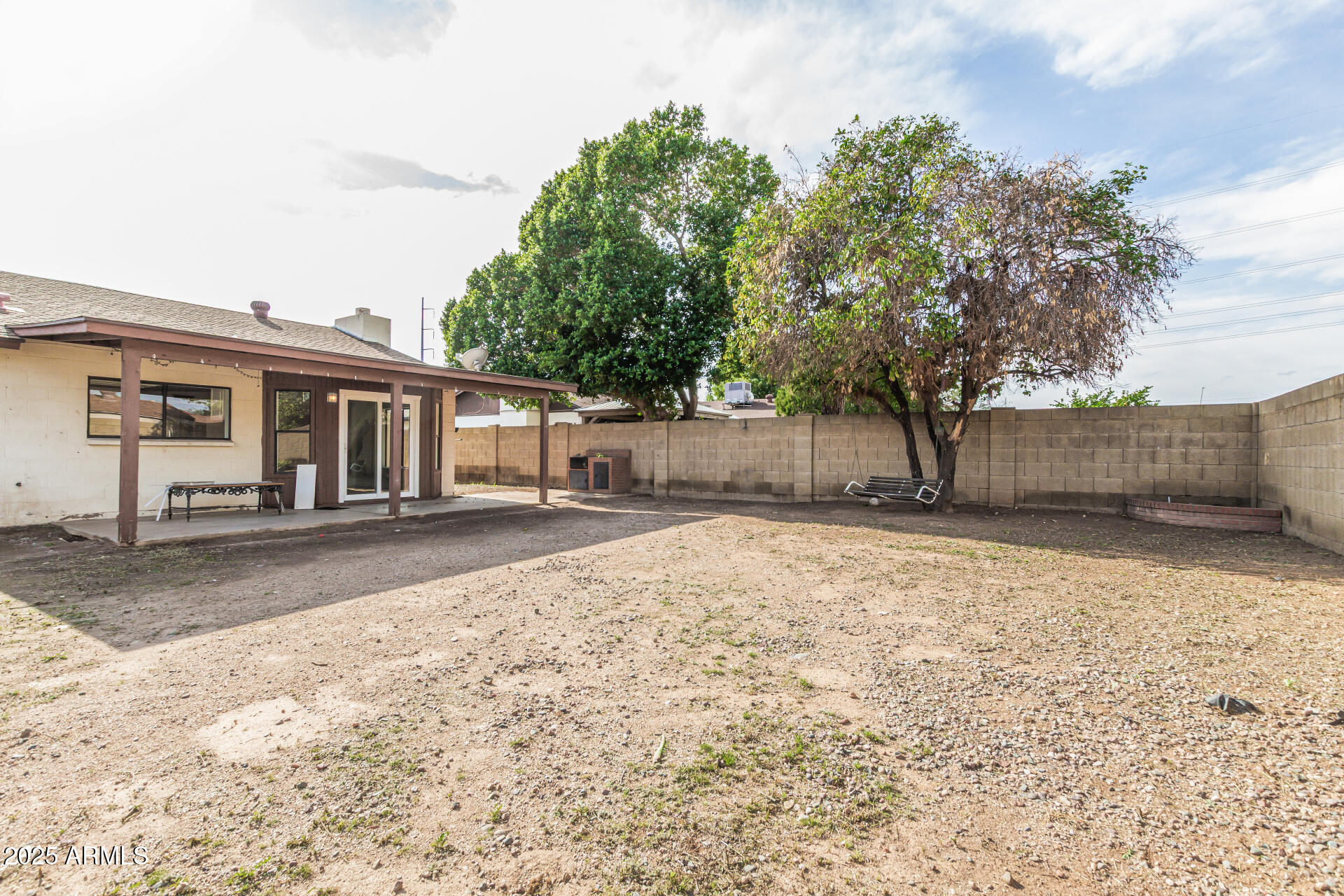 3408 W TOPEKA Drive