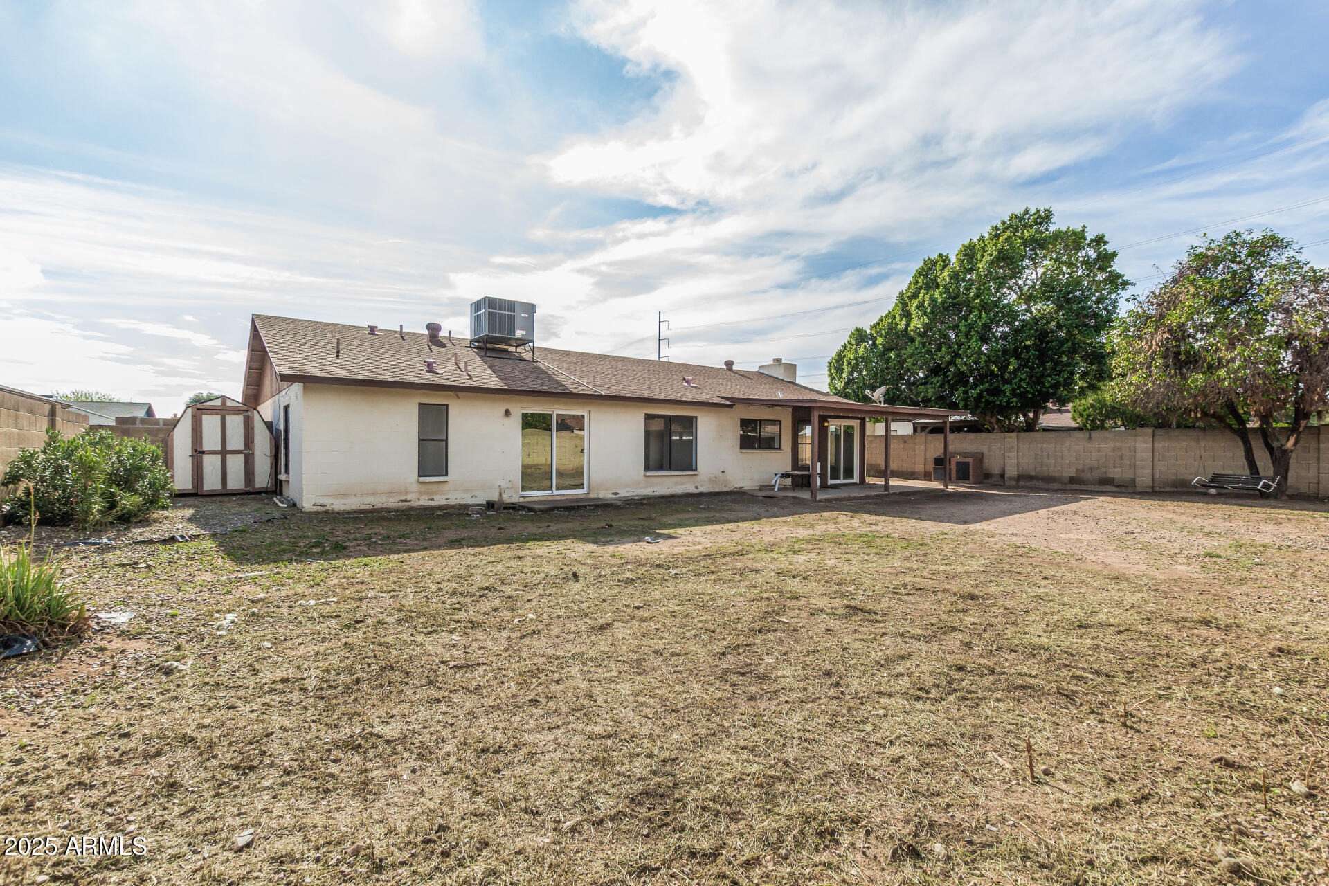 3408 W TOPEKA Drive
