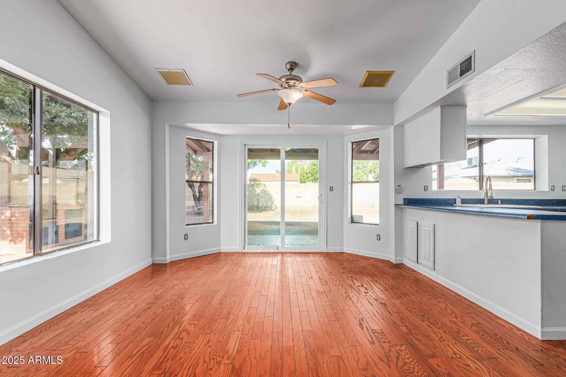 3408 W TOPEKA Drive