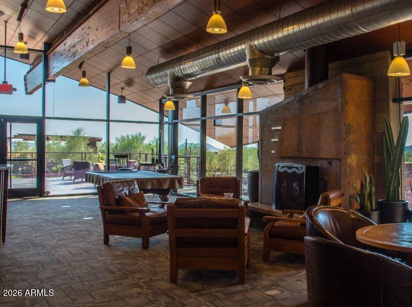 1535 W MOLLY Lane