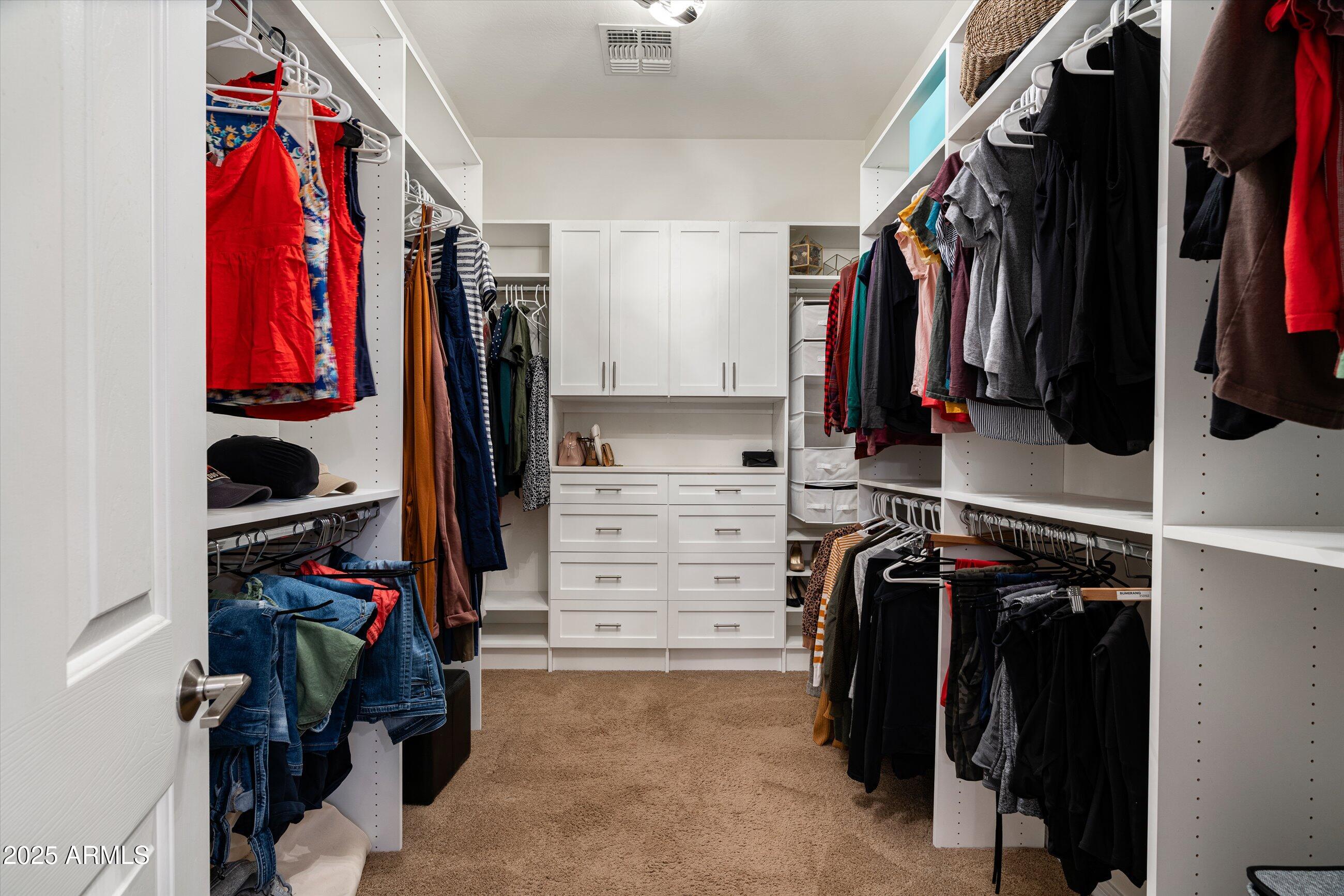 1535 W MOLLY Lane