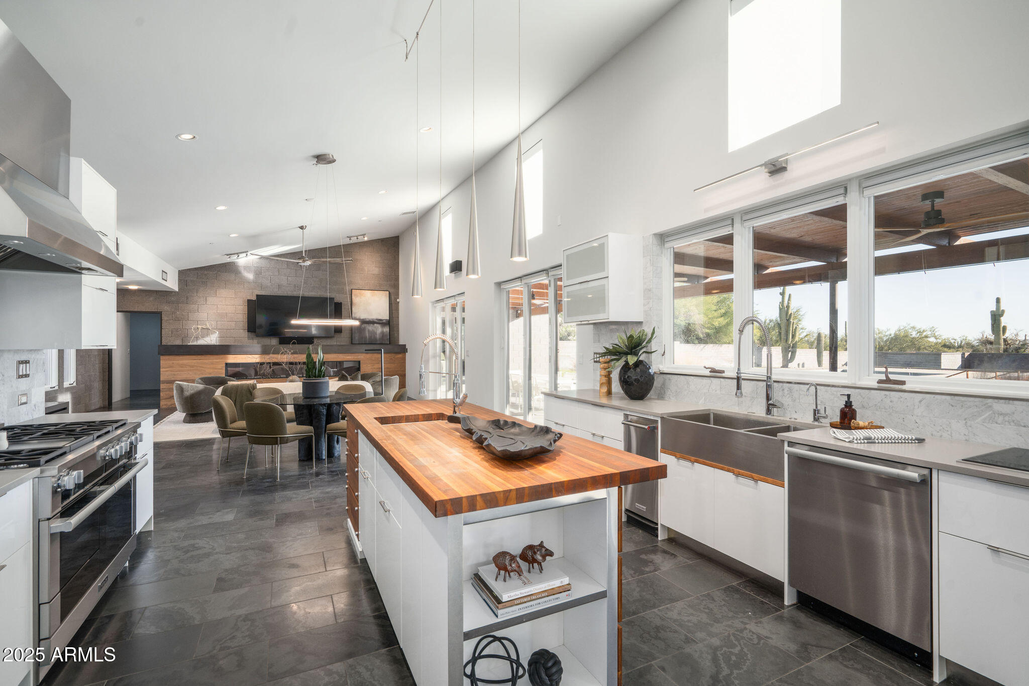 6919 E MONTERRA Way