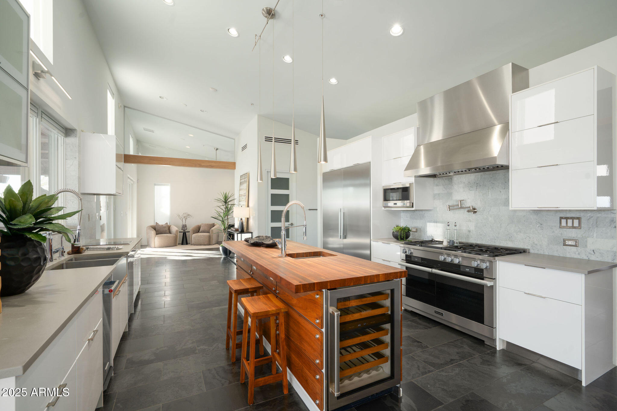 6919 E MONTERRA Way