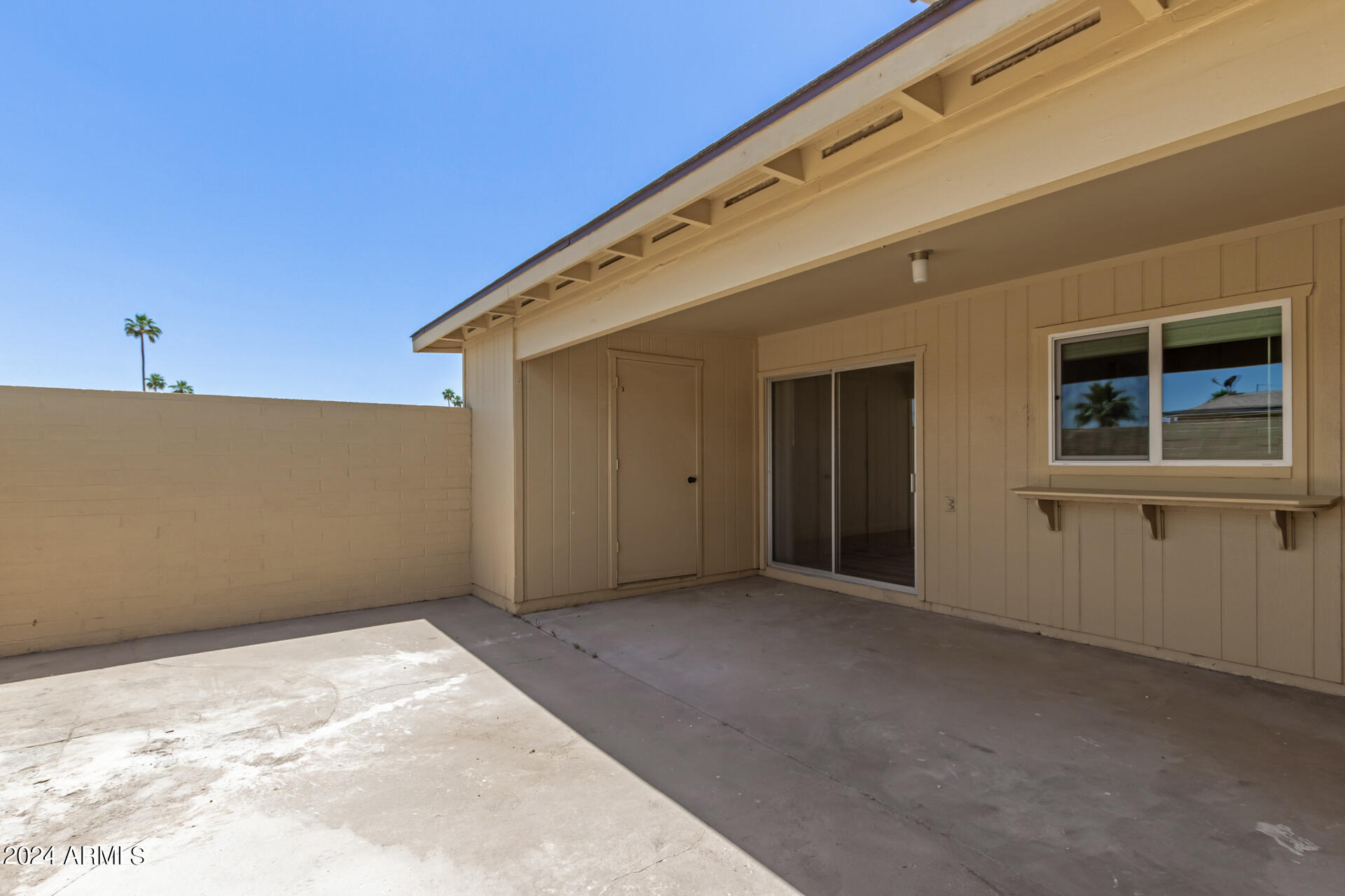 10935 W Santa Fe Drive