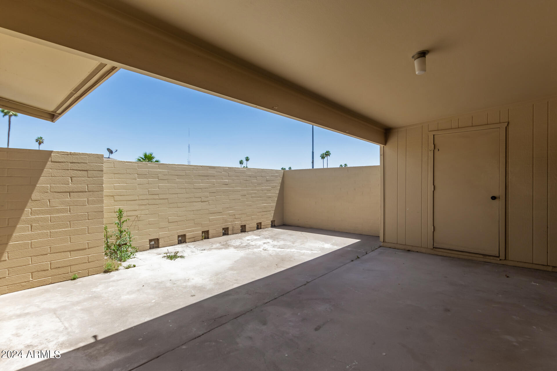 10935 W Santa Fe Drive