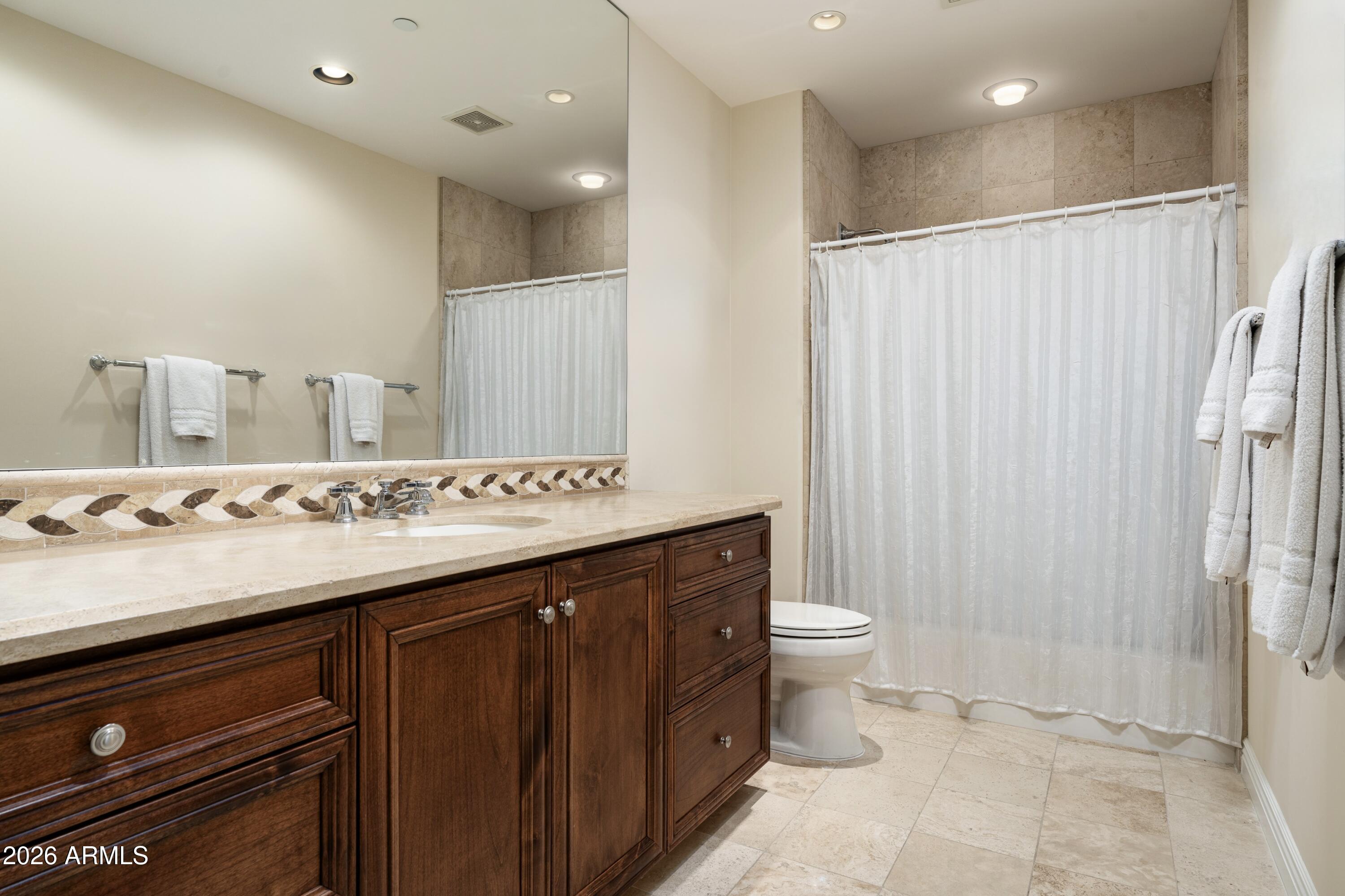 7181 E Camelback Road 1202