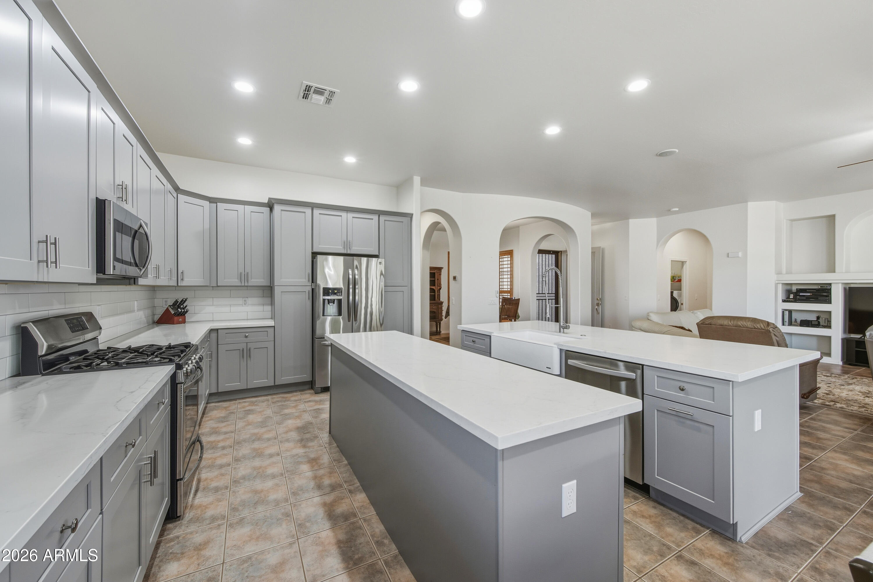 6622 S TERESA Drive