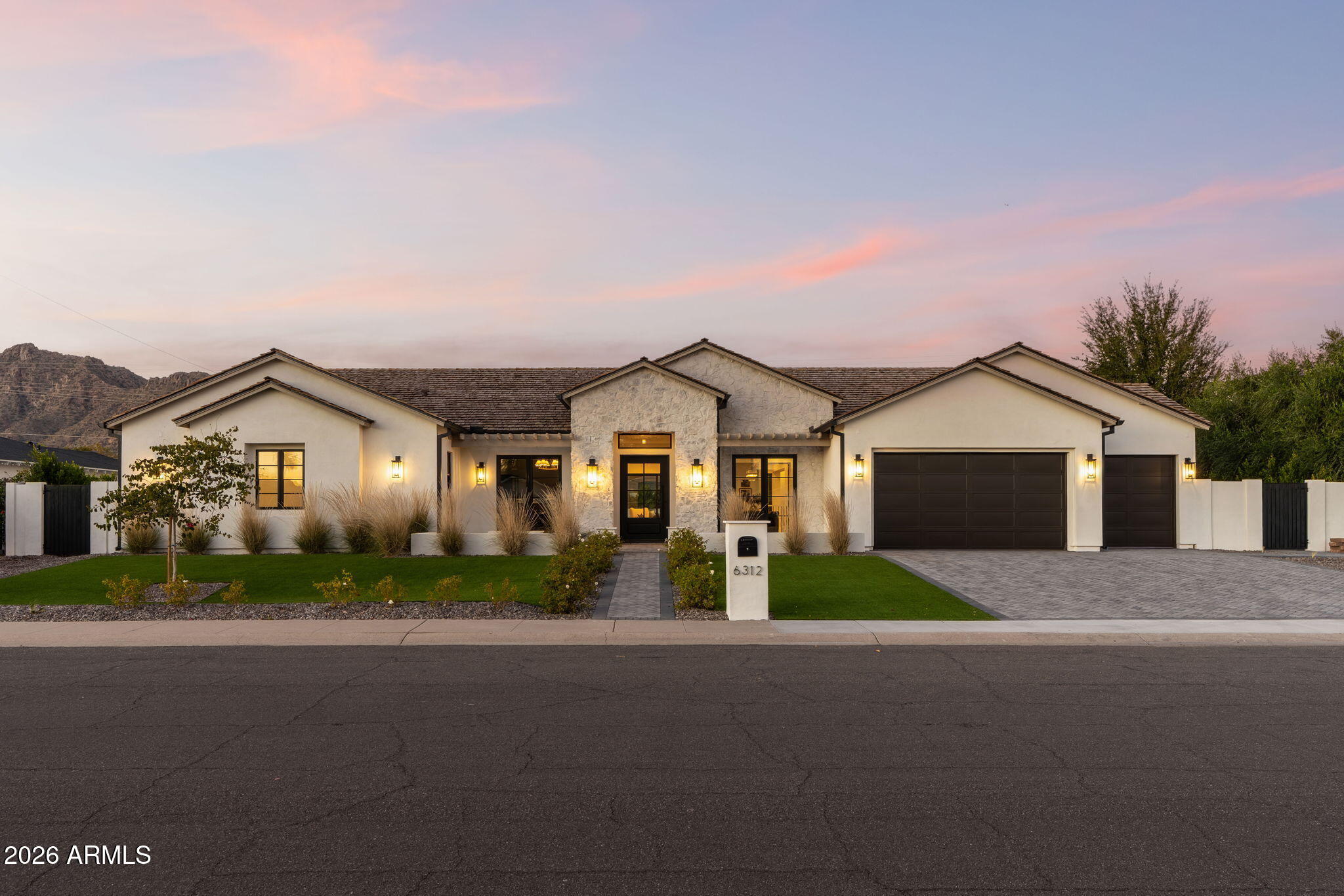 6312 E CALLE DEL PAISANO