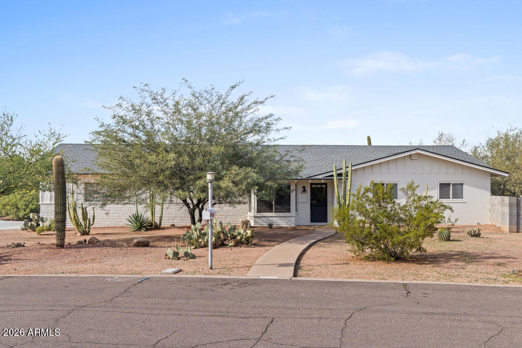 2336 N 57th Place